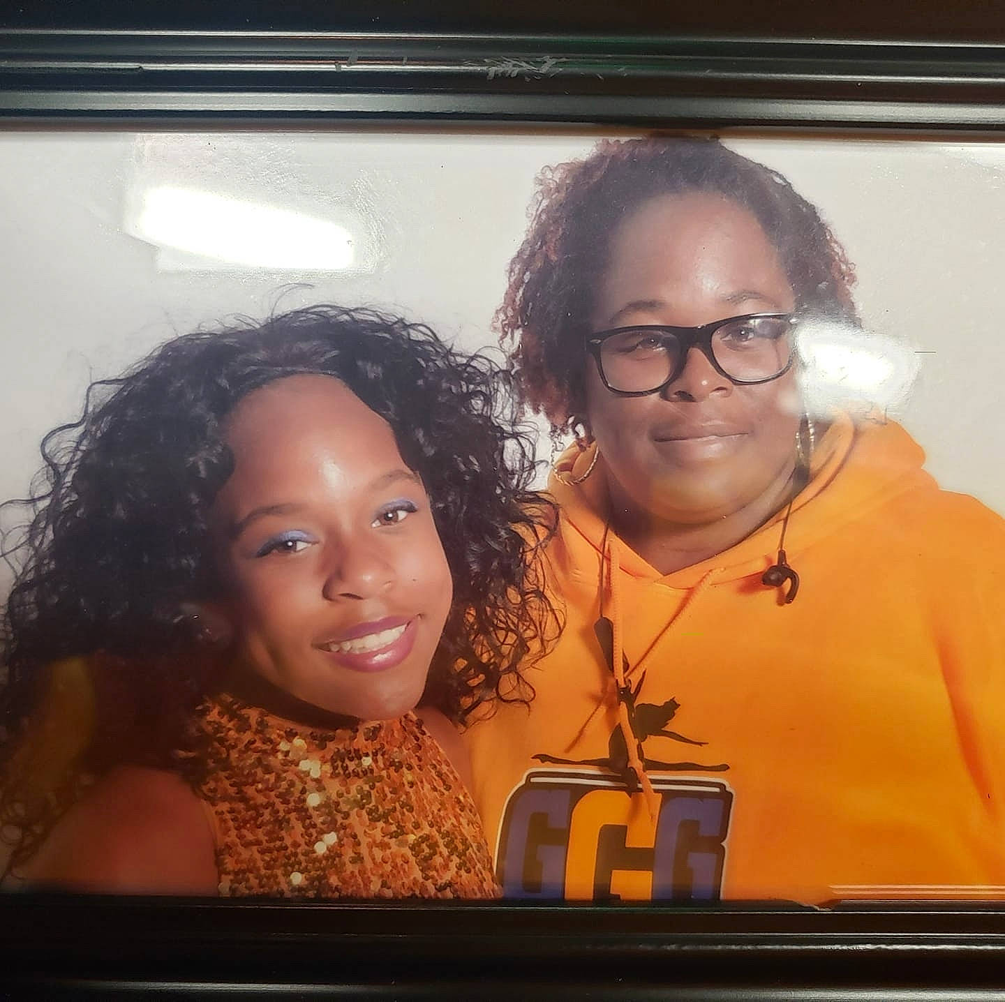 Nakia joined the competition — help win amazing prizes! black_hair, eye, eyebrow, eyewear, face, forehead, friendship, fun, glasses, hair, hairstyle, head, joy, lady, long_hair, person, photography, smile, snapshot, vision_care