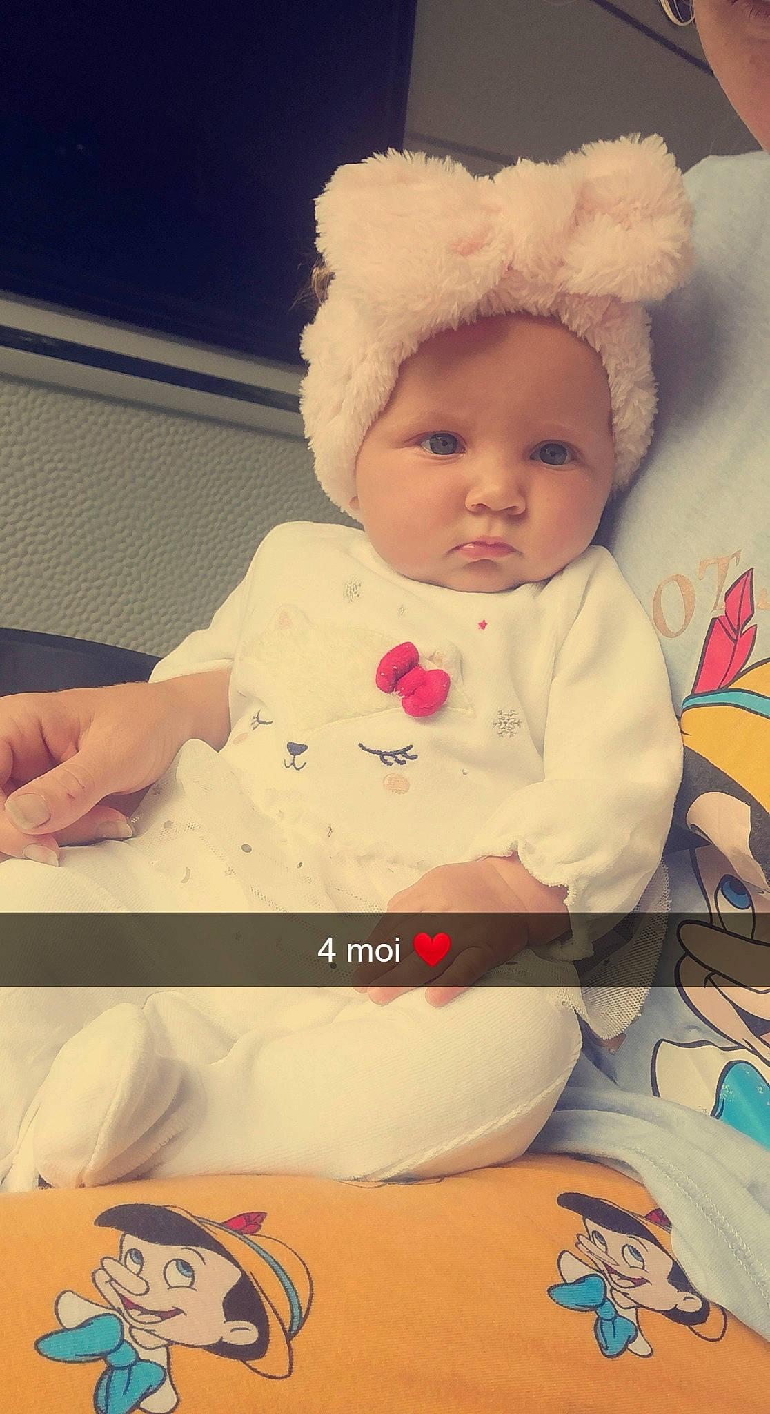 Daymon participe au concours pour gagner de l'argent avec cette photo : baby, cheek, child, ear, headwear, person, skin, toddler