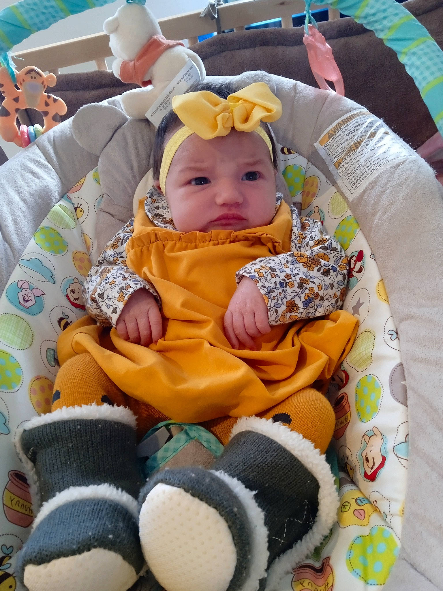 Noéline participe au concours pour gagner de l'argent avec cette photo : baby, baby_products, baby_safety, baby_sleeping, baby_toddler_clothing, cheek, child, comfort, event, fun, hat, headgear, headwear, leisure, linens, person, sitting, skin, textile, toddler