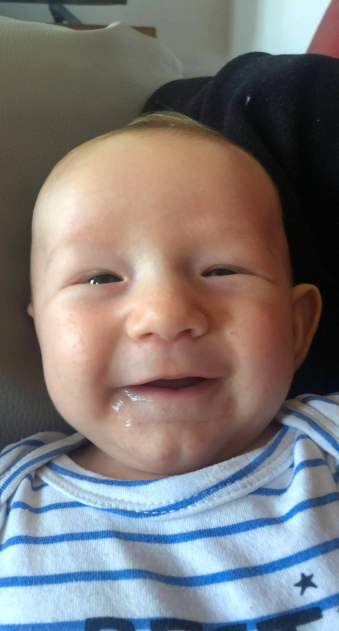 Seyvan a rejoint le concours — aidez-le/la à gagner de superbes lots ! baby, baby_toddler_clothing, cheek, child, collar, electric_blue, eye, eyebrow, eyelash, fun, happy, iris, joy, lip, mouth, neck, nose, person, skin, sleeve