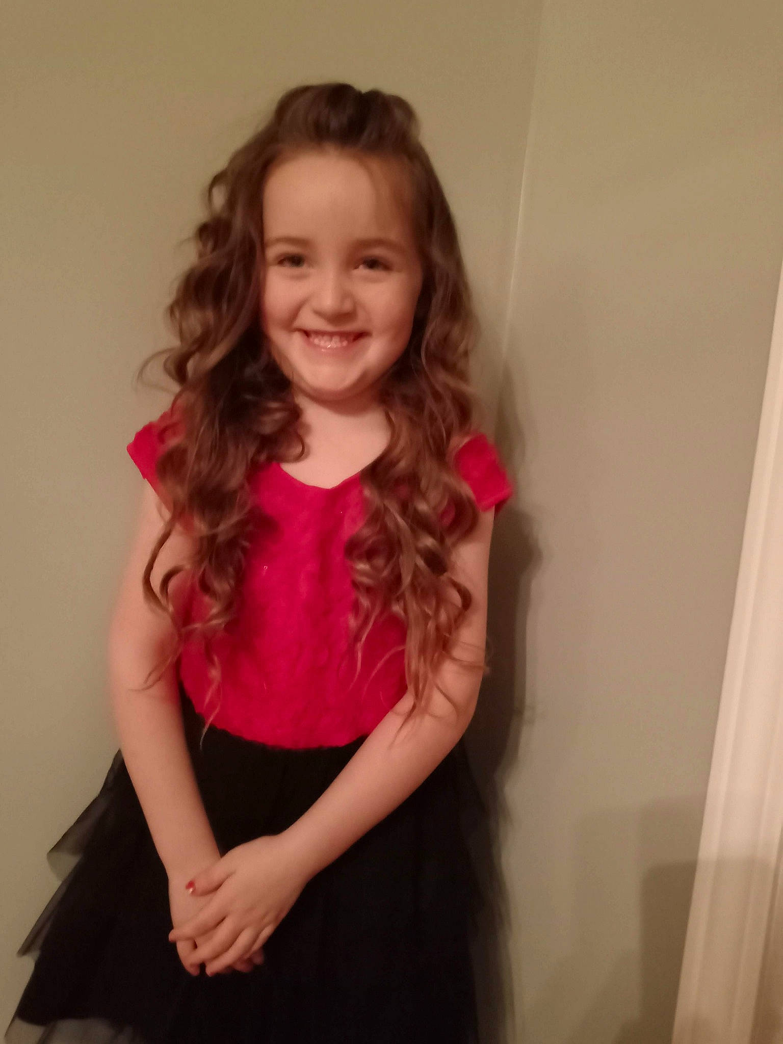 Paizleigh is registered to the contest to win money with this photo: abdomen, day_dress, dress, eye, face, fashion_design, flash_photography, gesture, happy, human_body, iris, joy, neck, person, pink, skin, sleeve, smile, standing, thigh