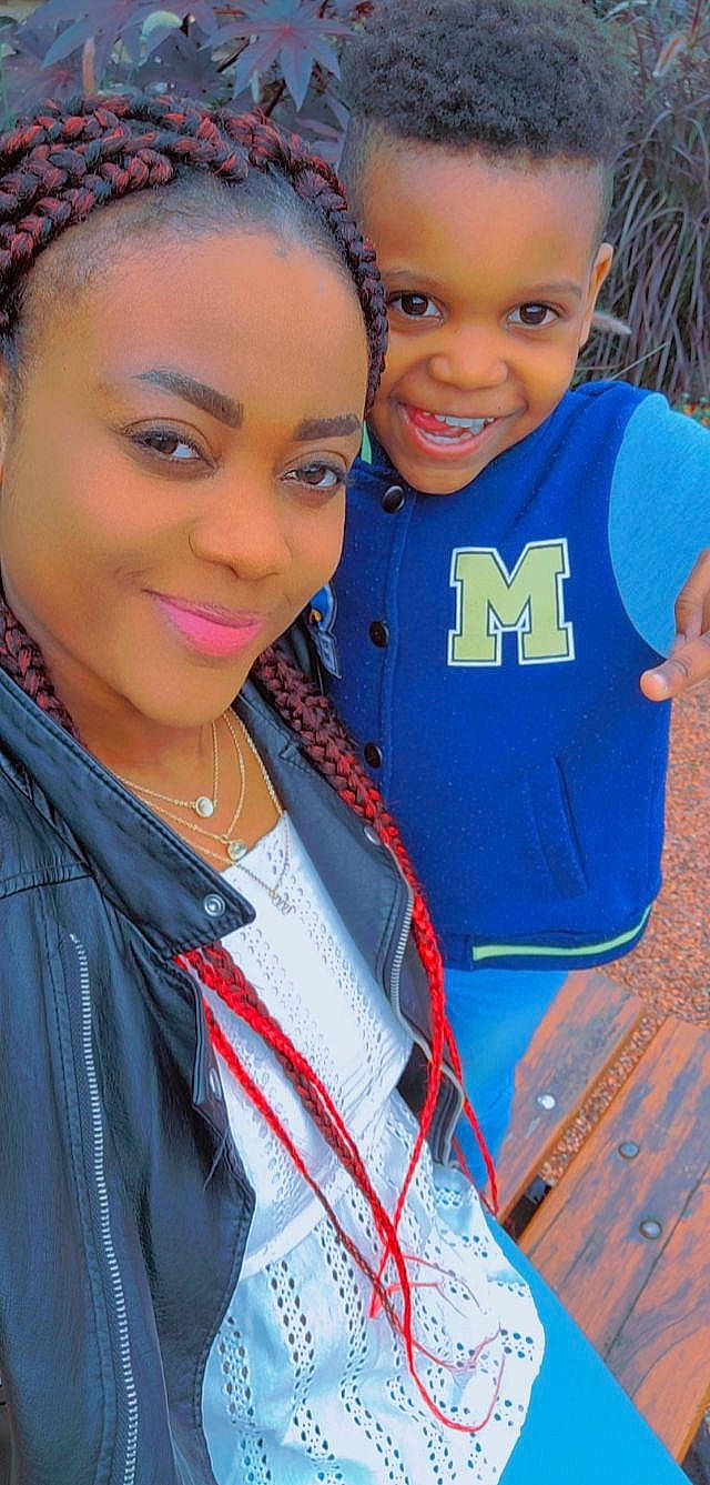 Emmanuel-lucas participe au concours pour gagner de l'argent avec cette photo : adaptation, beauty, chin, electric_blue, eye, face, friendship, fun, hair, hairstyle, happy, head, human, iris, joy, leisure, necklace, organ, person, skin