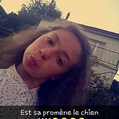 Cynthia participe au concours pour gagner de l'argent avec cette photo :