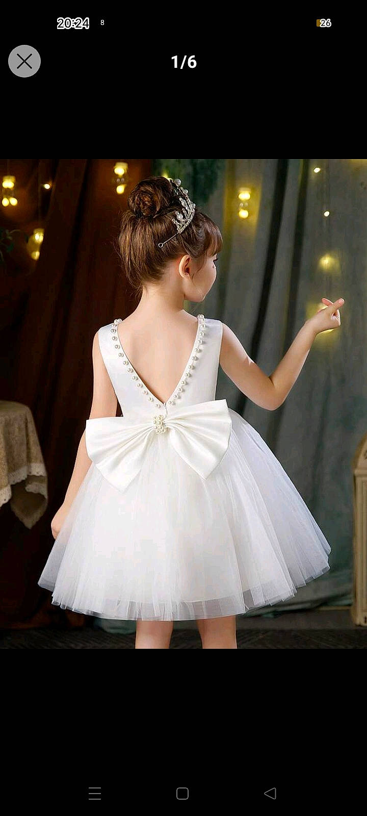 Cyrielle participe au concours pour gagner de l'argent avec cette photo : bridal_accessory, bridal_clothing, bridal_party_dress, day_dress, dress, embellishment, entertainment, fashion_design, fashion_model, flash_photography, formal_wear, gown, long_hair, neck, one_piece_garment, performing_arts, person, shoulder, skin, thigh