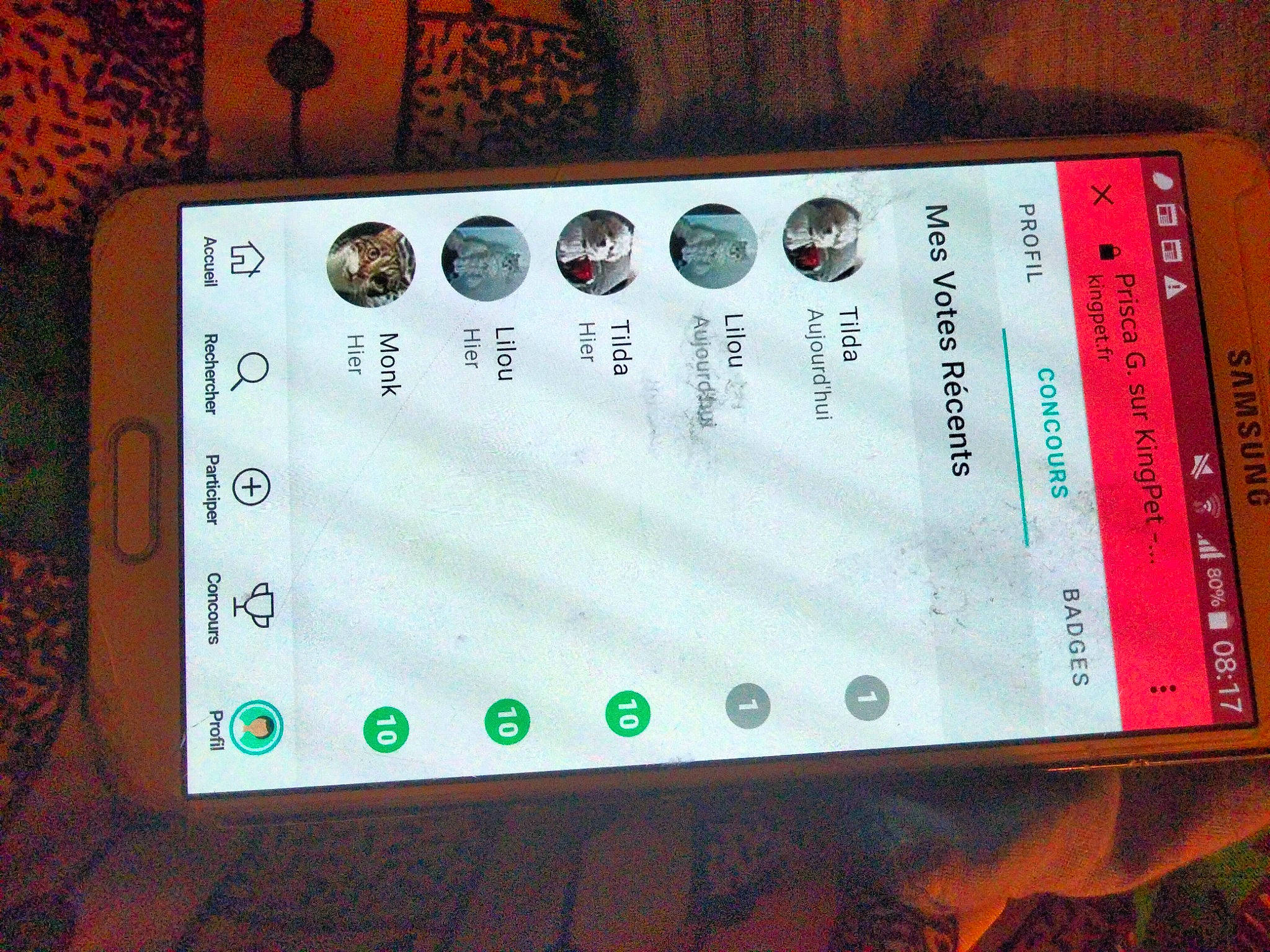 Cyrielle participe au concours pour gagner de l'argent avec cette photo : circle, display_device, electronic_device, electronics, font, gadget, measuring_instrument, multimedia, number, person, rectangle, screenshot, technology, temperature