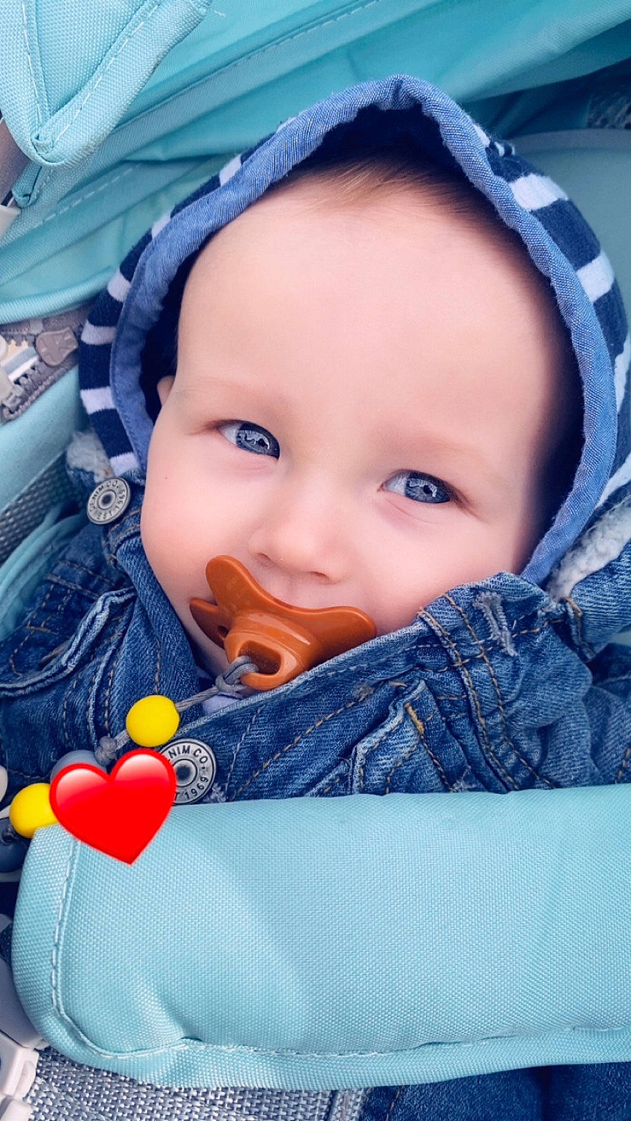Mylan a rejoint le concours — aidez-le/la à gagner de superbes lots ! baby, baby_toddler_clothing, beauty, blue, cheek, child, comfort, electric_blue, eye, fun, happy, iris, lip, nose, outerwear, people, person, product, skin, textile