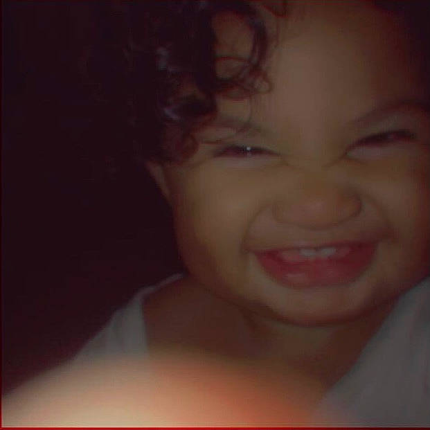 Herevai a rejoint le concours — aidez-le/la à gagner de superbes lots ! baby, baby_laughing, cheek, cloud, ear, eyelash, flash_photography, fun, gesture, happy, iris, jaw, joy, lip, magenta, mouth, nose, person, photo_caption, smile