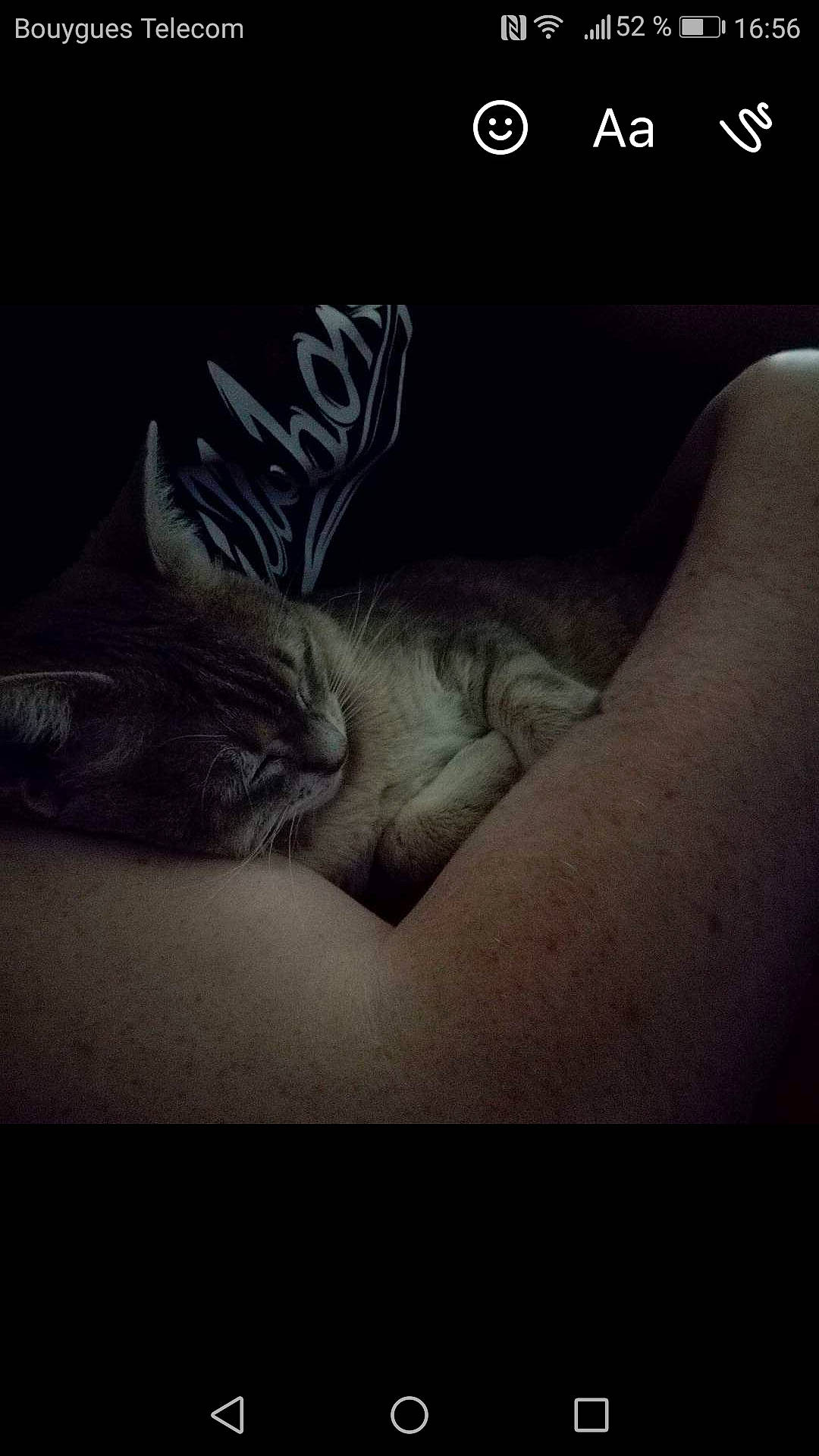 Shaïna a rejoint le concours — aidez-le/la à gagner de superbes lots ! arm, darkness, flesh, font, hand, human, nap, tattoo