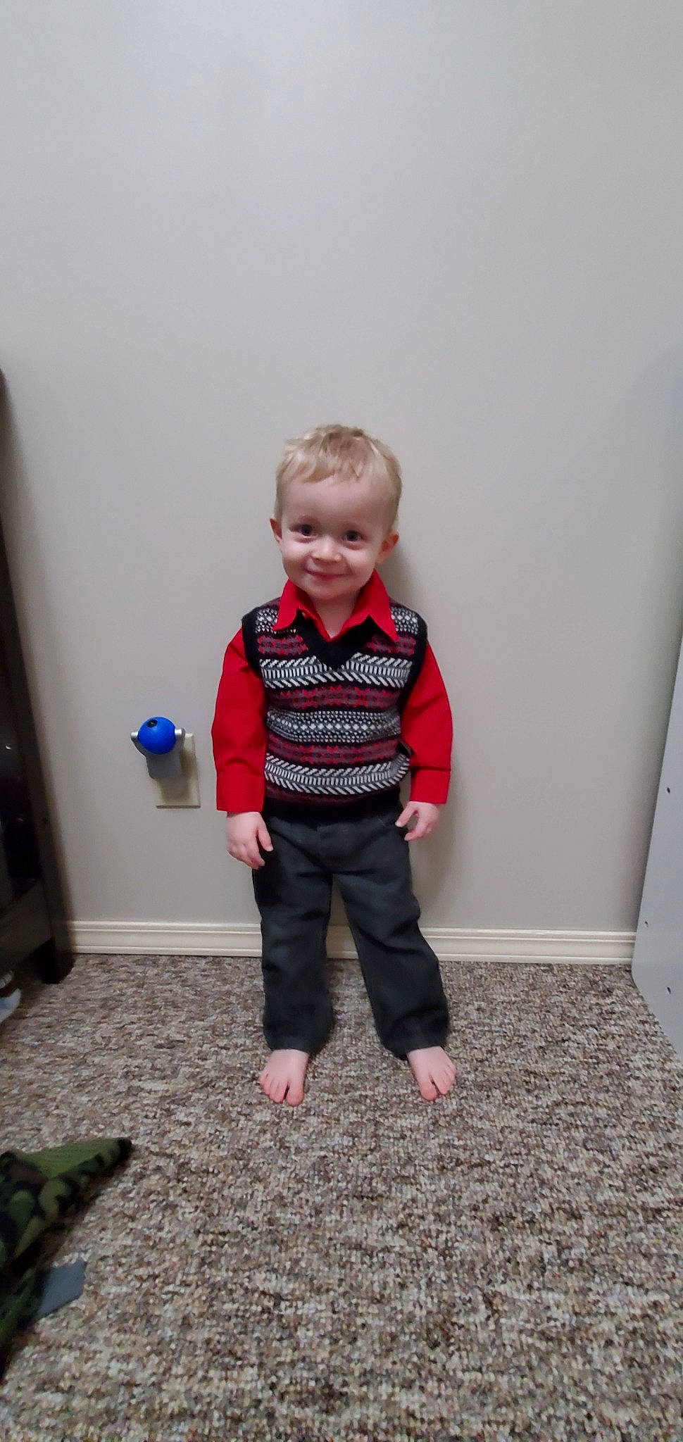 Carsyn is registered to the contest to win money with this photo: baby, cheek, child, jacket, jeans, joint, joy, leg, male, outerwear, person, play, shoe, shoulder, sitting, skin, sleeve, standing, t_shirt, toddler