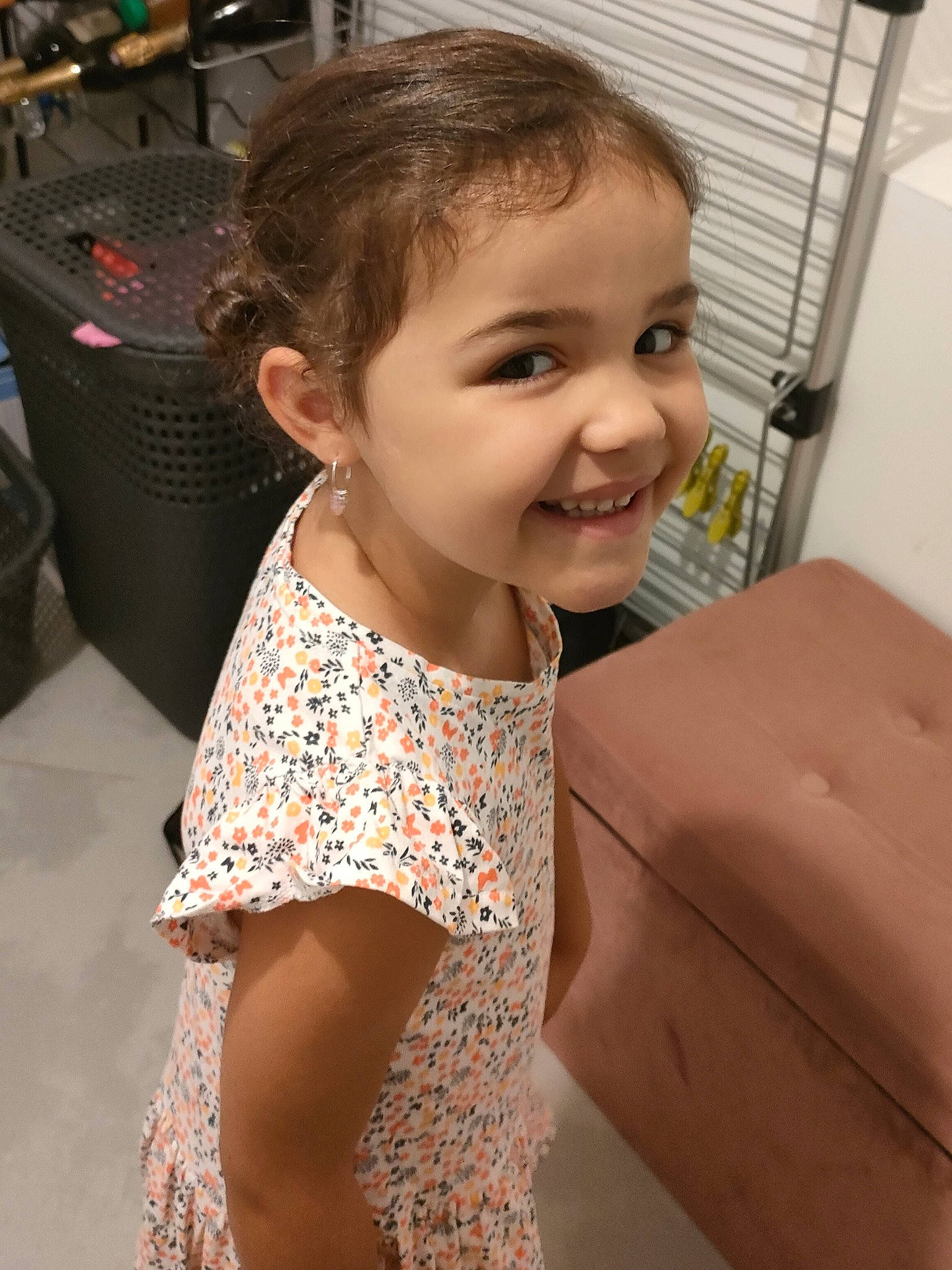 Emy participe au concours pour gagner de l'argent avec cette photo : black_hair, chest, child, dress, eye, eyelash, face, fun, hair, happy, head, human_body, iris, joy, lip, neck, person, skin, smile, thigh