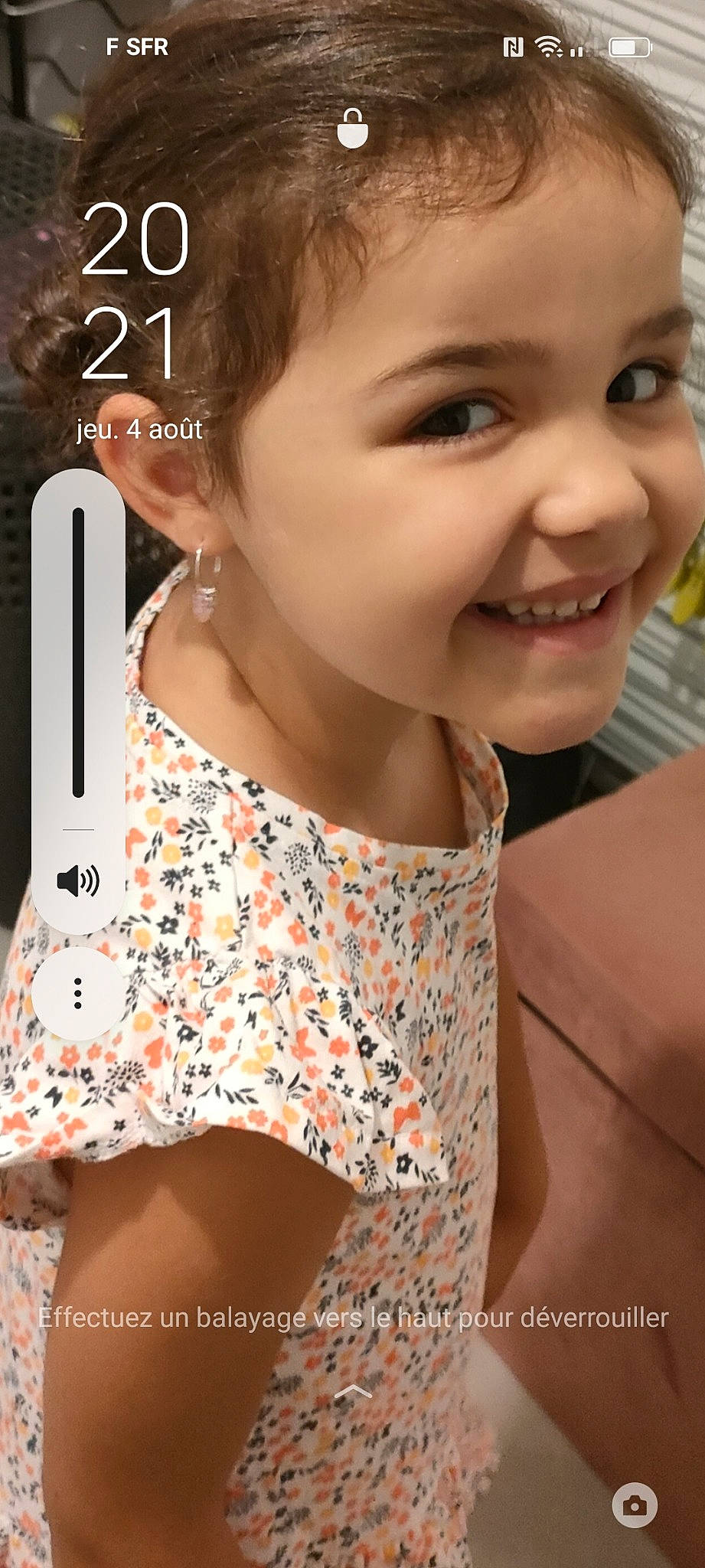 Emy participe au concours pour gagner de l'argent avec cette photo : arm, dress, eyelash, finger, hair, hairstyle, happy, human, human_body, joy, lingerie_top, lip, mouth, neck, organ, person, product, skin, sleeve, smile