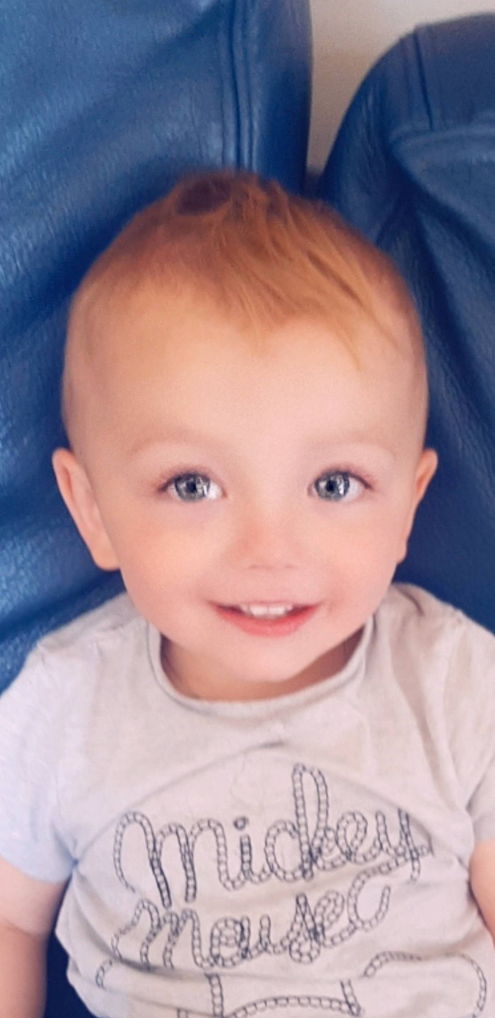 Yllan participe au concours pour gagner de l'argent avec cette photo : baby, blue, cheek, child, chin, ear, eye, eyebrow, face, facial_expression, forehead, hair, head, iris, joy, lip, nose, organ, person, skin