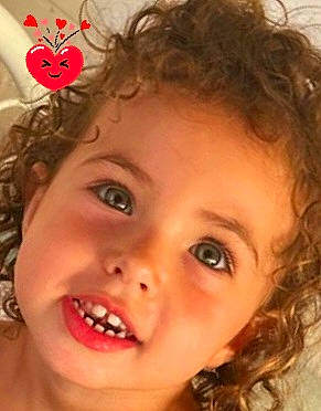 Anghulina a rejoint le concours — aidez-le/la à gagner de superbes lots ! cheek, chin, eye, eyebrow, eyelash, face, facial_expression, forehead, hair, happy, head, jaw, lip, mouth, neck, nose, organ, person, pollinator, skin