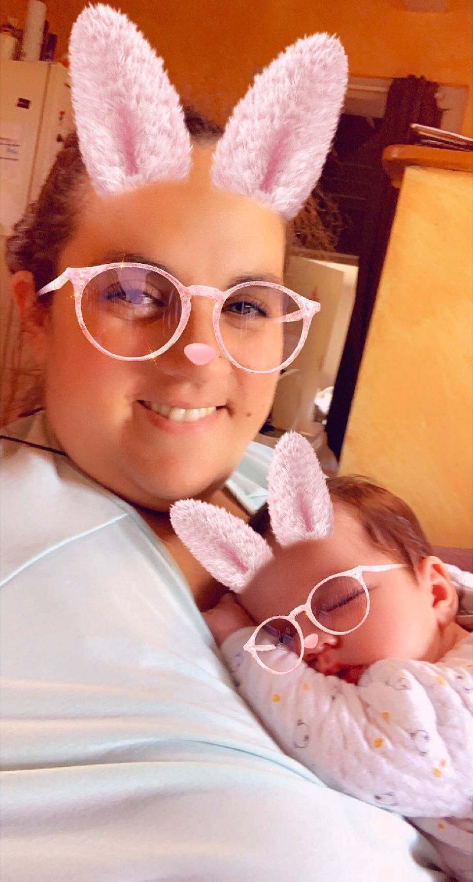 Lorenzo a rejoint le concours — aidez-le/la à gagner de superbes lots ! cheek, chin, ear, eyebrow, eyelash, eyewear, face, facial_expression, forehead, glasses, head, human, joy, lip, mouth, nose, organ, person, skin, smile