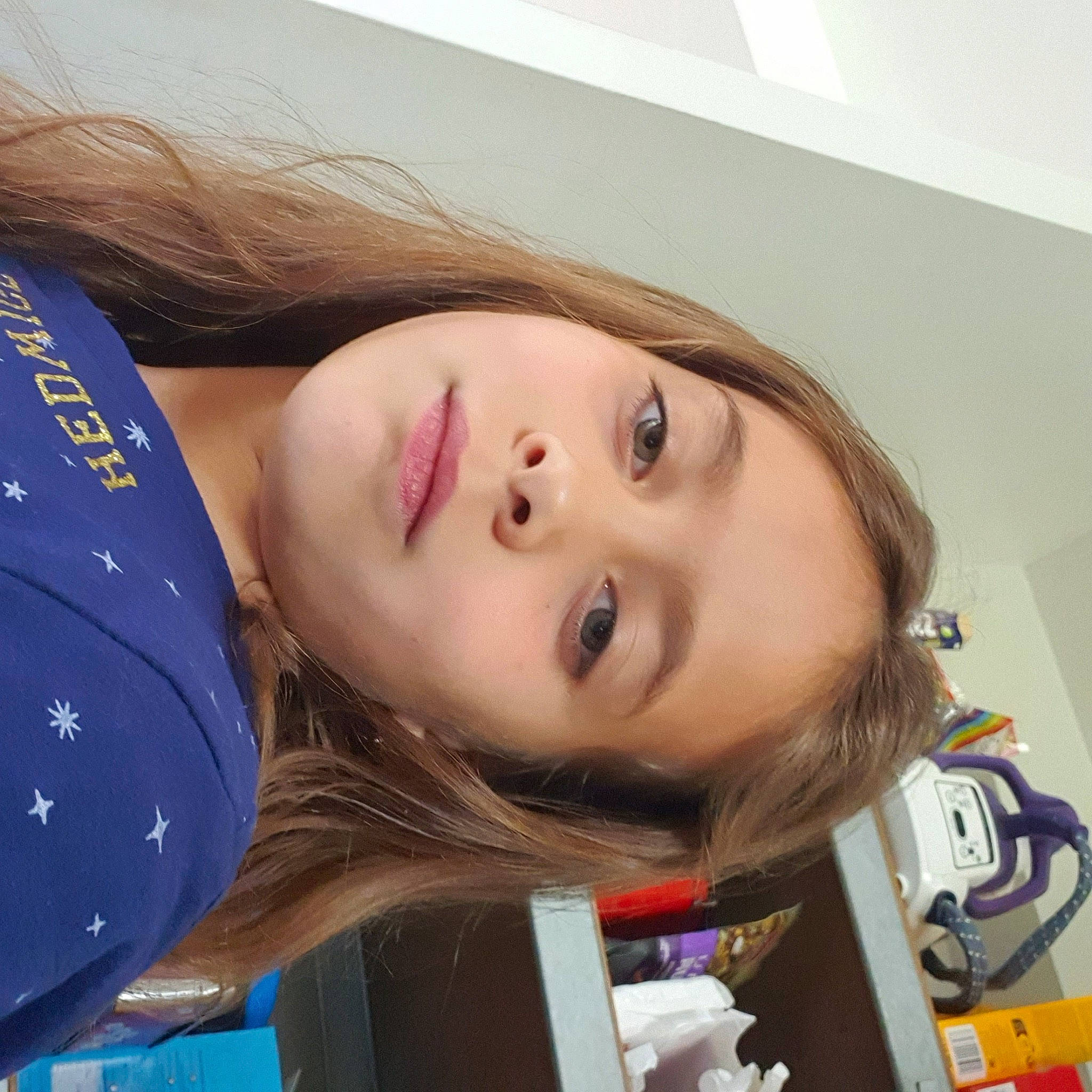 Noëllie a rejoint le concours — aidez-le/la à gagner de superbes lots ! beauty, brown_hair, cheek, child, comfort, cool, electric_blue, eyelash, fashion_accessory, hair_coloring, happy, jaw, joy, lip, lipstick, long_hair, nose, person, portrait_photography, selfie