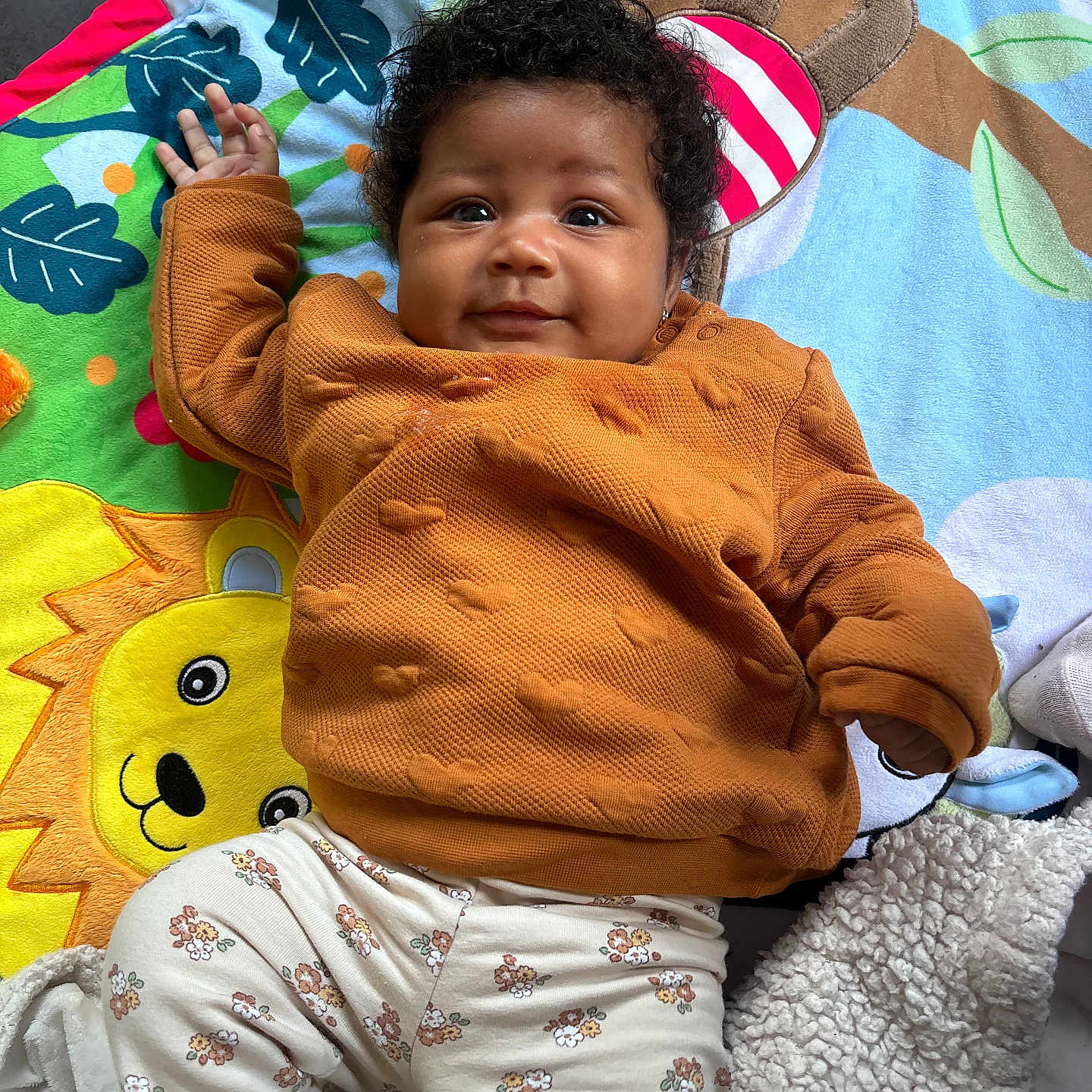 Aliyah participe au concours pour gagner de l'argent avec cette photo : baby, bed, blanket, bodypart, clothing, couch, cushion, face, finger, furniture, hand, happy, head, homedecor, pants, person, photography, portrait, quilt, smile