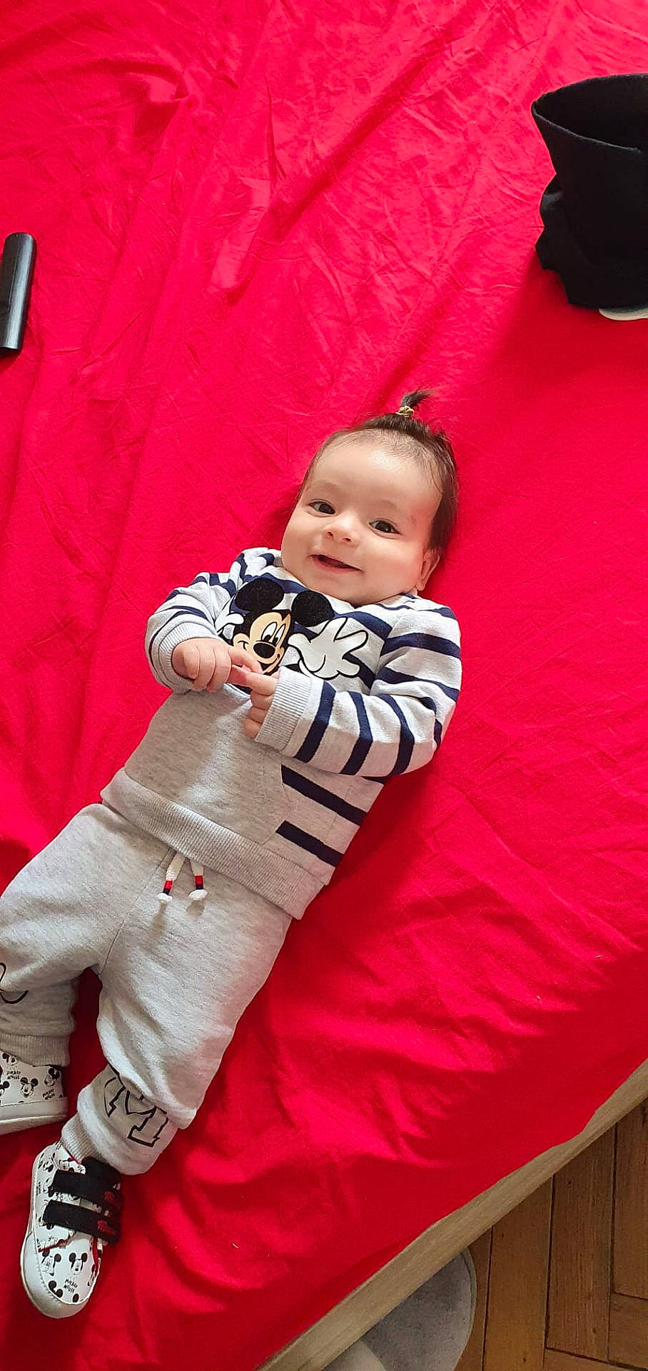 Matei a rejoint le concours — aidez-le/la à gagner de superbes lots ! baby, child, person, toddler