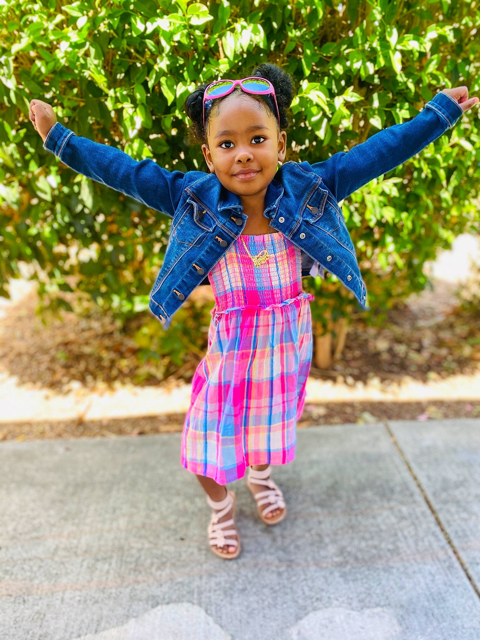 Aniya is registered to the contest to win money with this photo: blue, child, costume, design, dress, fun, headwear, joy, outerwear, pattern, people, person, photography, plaid, plant, play, purple, smile, textile, toddler