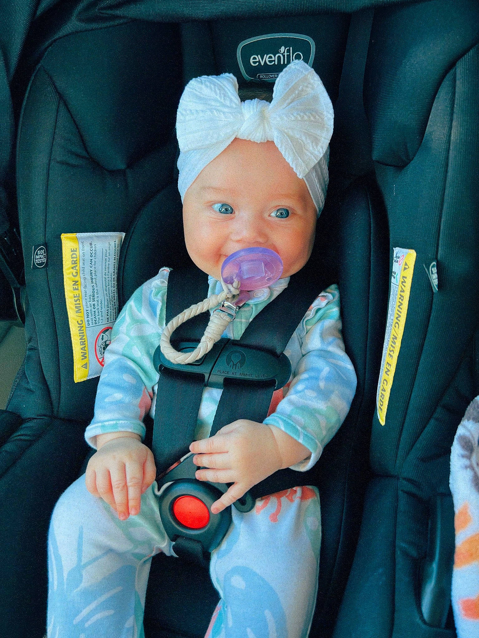 Wren joined the competition — help win amazing prizes! auto_part, baby, baby_carriage, baby_in_car_seat, baby_products, baby_safety, baby_toddler_clothing, car_seat, car_seat_cover, child, comfort, electric_blue, family_car, head_restraint, headwear, lap, person, seat_belt, service, sitting