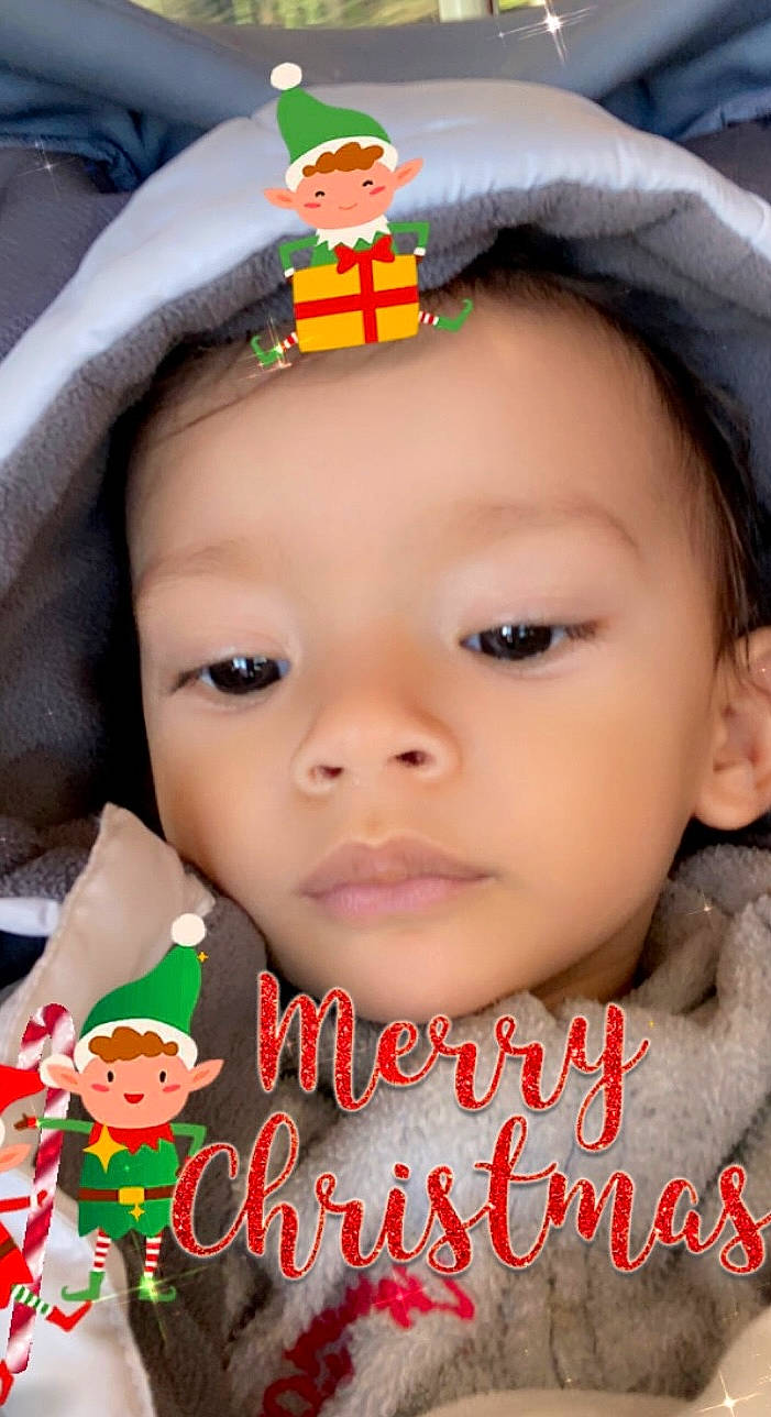 Léony a rejoint le concours — aidez-le/la à gagner de superbes lots ! baby, beauty, cap, cheek, child, chin, eyebrow, eyelash, facial_expression, forehead, hairstyle, happy, lip, nose, people, person, pink, product, skin, textile