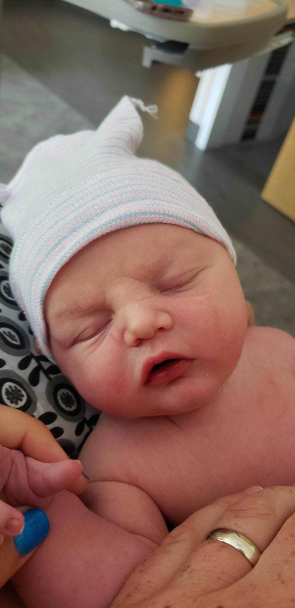 Blayne is registered to the contest to win money with this photo: baby, baby_sleeping, bedtime, birth, cheek, child, childbirth, face, finger, forehead, hand, head, headgear, headwear, lip, mouth, nap, nose, person, skin