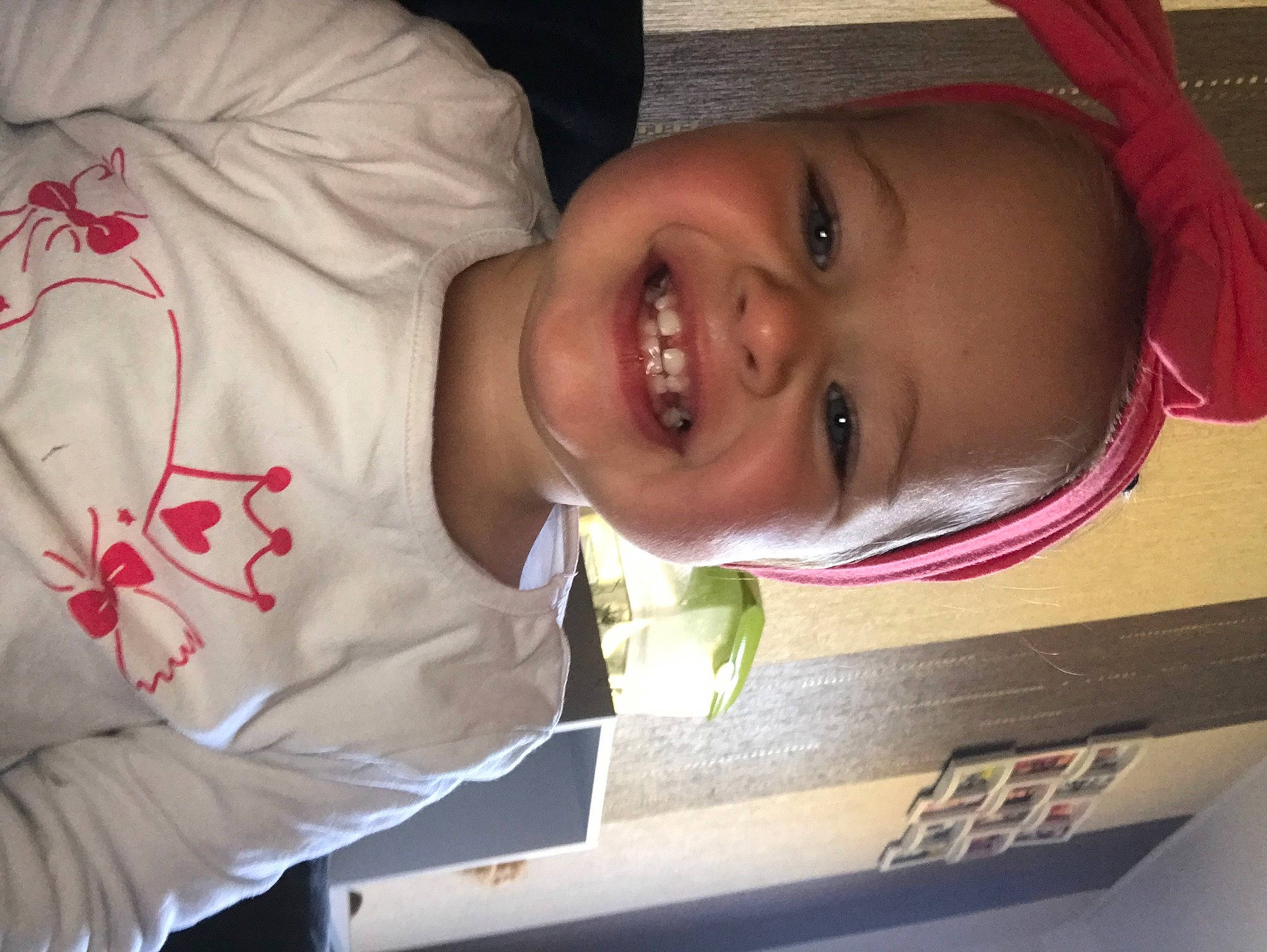 Lexie participe au concours pour gagner de l'argent avec cette photo : baby, baby_products, baby_toddler_clothing, cheek, child, ear, eyelash, finger, forehead, fun, happy, joy, laugh, lip, mouth, nose, person, skin, sleeve, smile