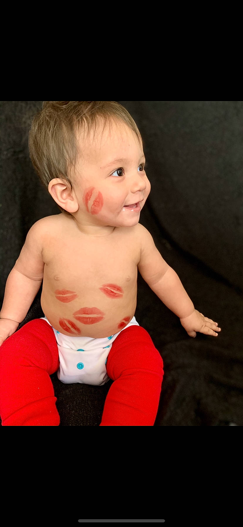 Benji is registered to the contest to win money with this photo: baby_toddler_clothing, cheek, chin, eye, face, facial_expression, flash_photography, gesture, happy, head, human_body, leg, lip, mouth, muscle, neck, nose, person, skin, sleeve