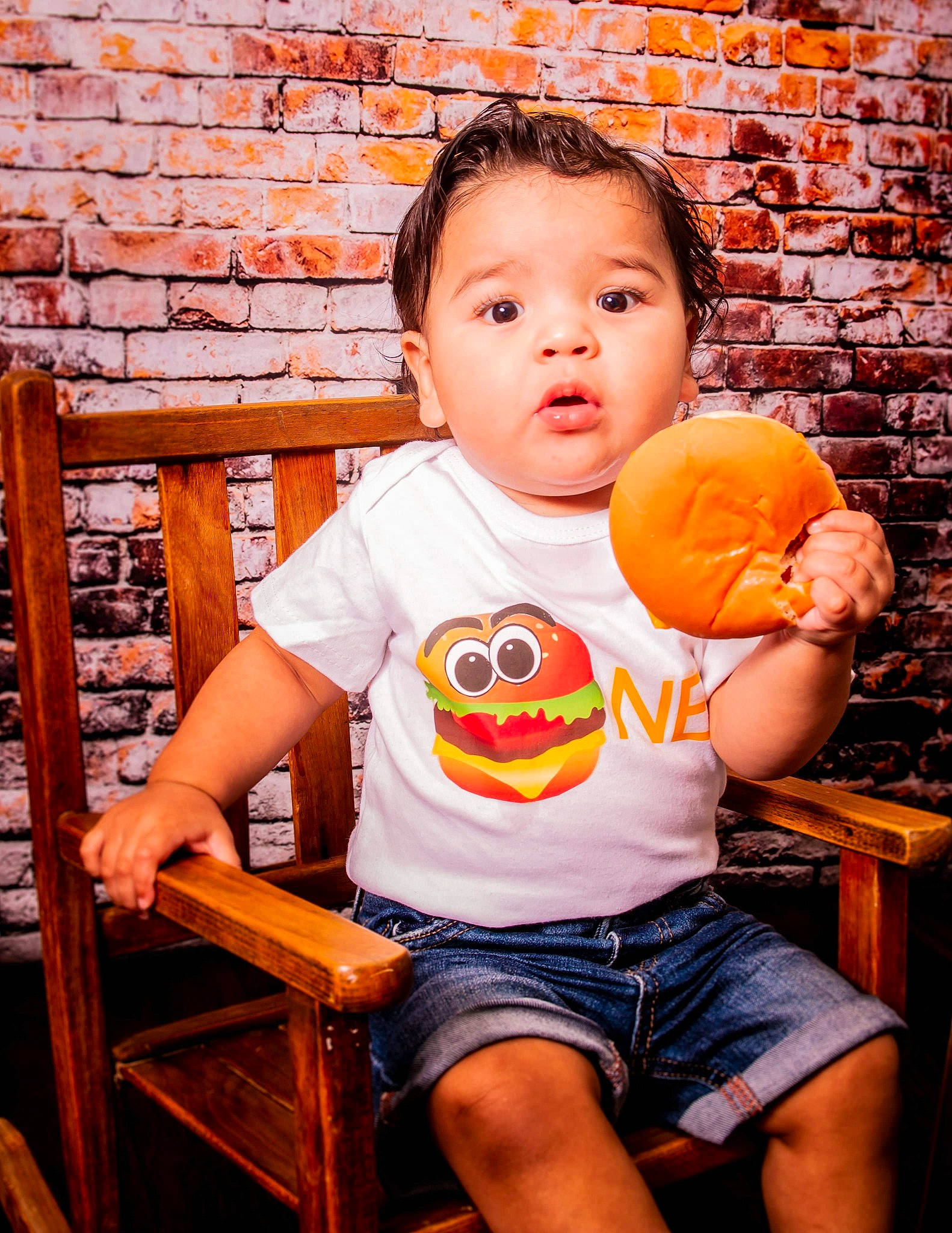 Yandel joined the competition — help win amazing prizes! ball, calabaza, child, child_model, orange, person, plant, portrait_photography, pumpkin, sitting, t_shirt, toddler, vacation, yellow