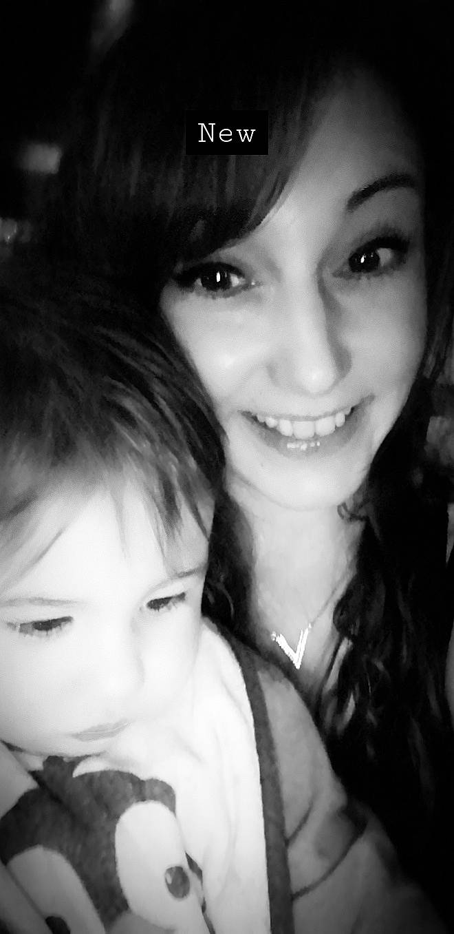 Jude participe au concours pour gagner de l'argent avec cette photo : cheek, chin, eyebrow, eyelash, face, facial_expression, flash_photography, forehead, hairstyle, happy, human, iris, jaw, joy, lip, mouth, nose, organ, person, skin