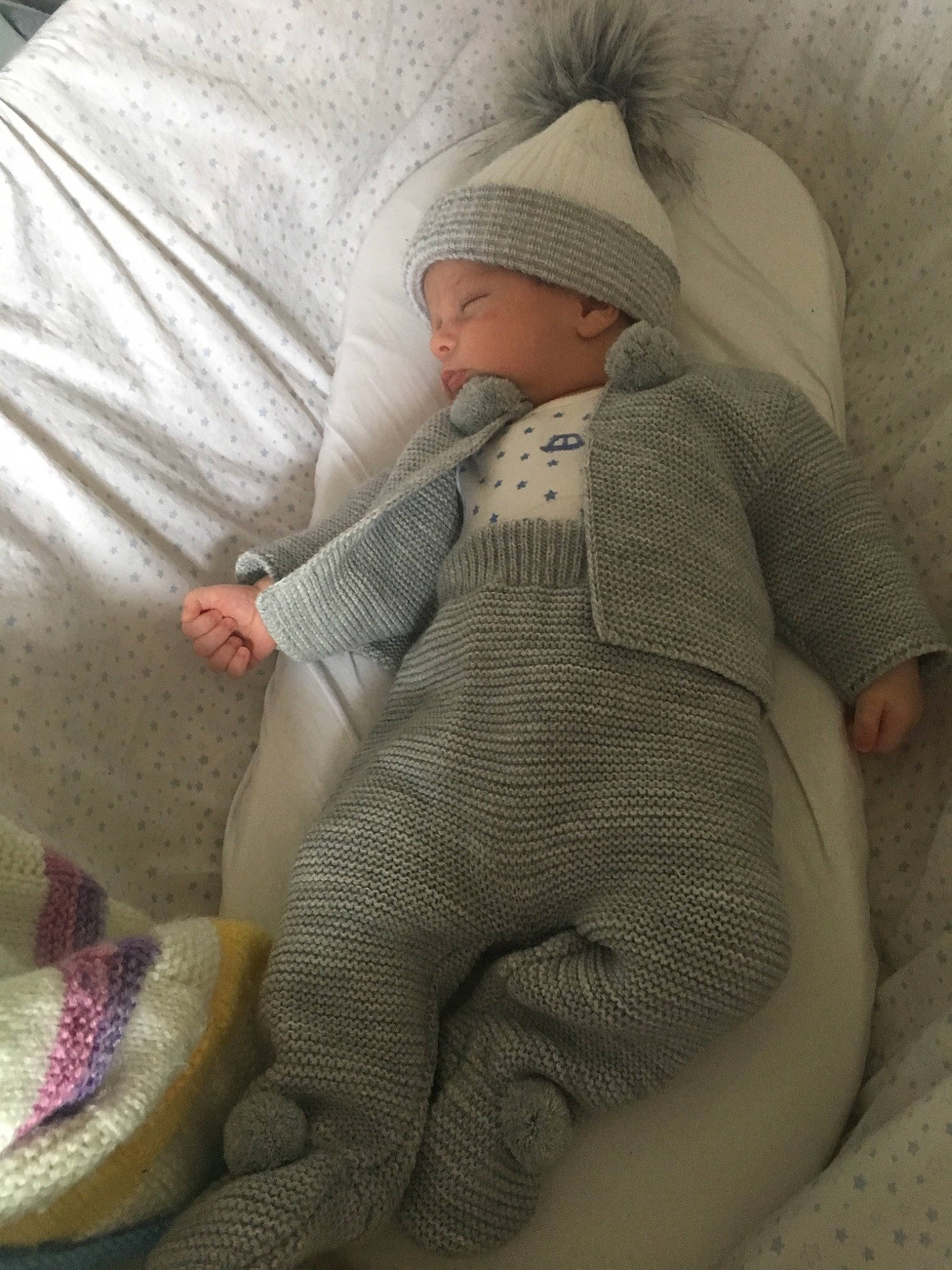 Paul-junior is registered to the contest to win money with this photo: baby, baby_sleeping, child, comfort, knitting, person, sleep, wool