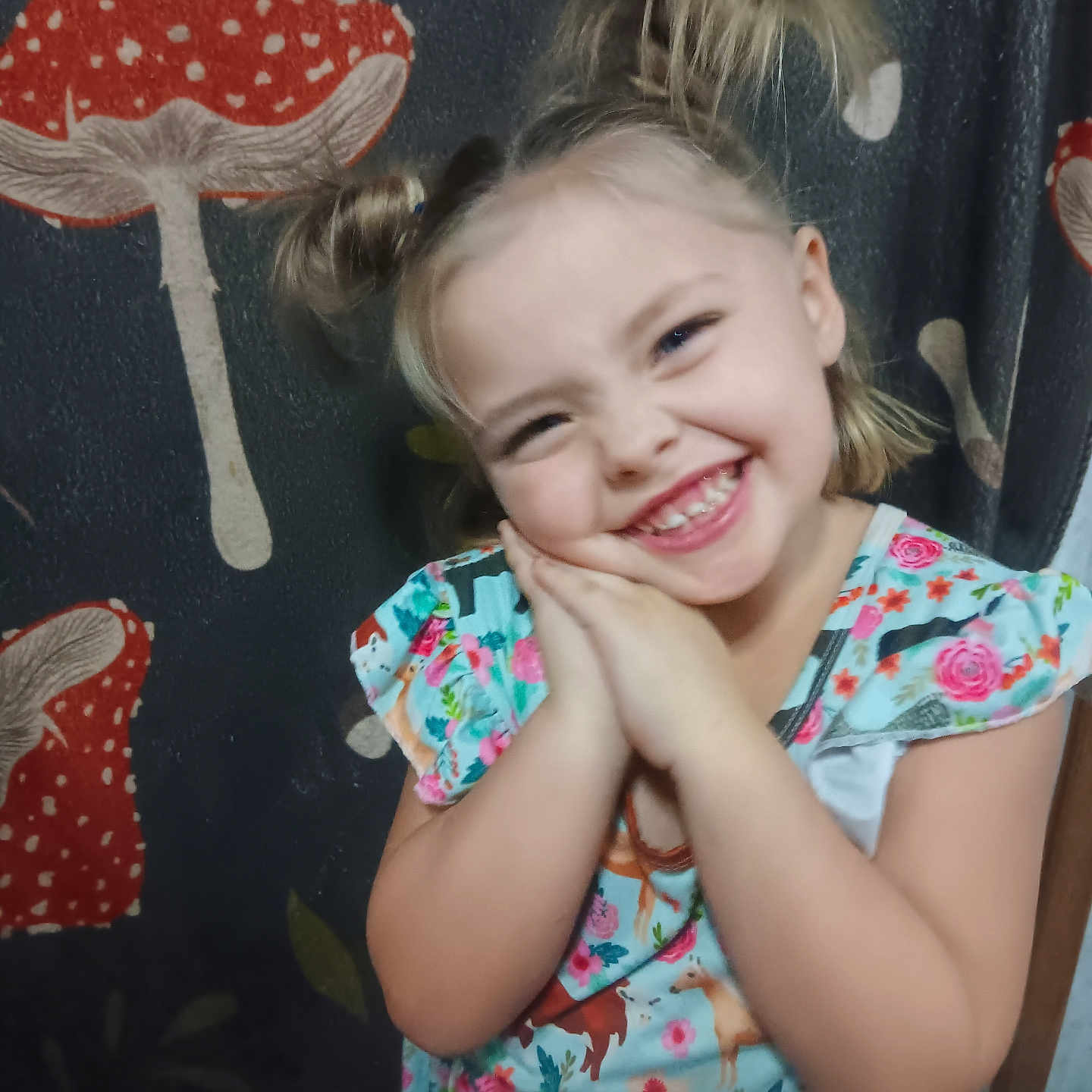 Amelise is registered to the contest to win money with this photo: agaric, applique, bodypart, child, clothing, face, female, finger, fungus, girl, hand, happy, head, mushroom, pattern, person, photography, plant, portrait, smile