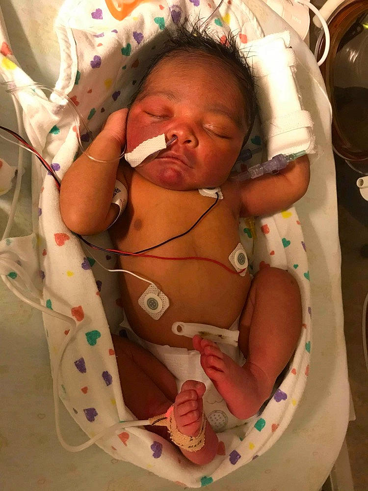 Armoni joined the competition — help win amazing prizes! abdomen, baby, baby_products, baby_sleeping, baby_toddler_clothing, birth, chest, child, childbirth, comfort, hospital_bed, linens, person, stomach, toddler, trunk