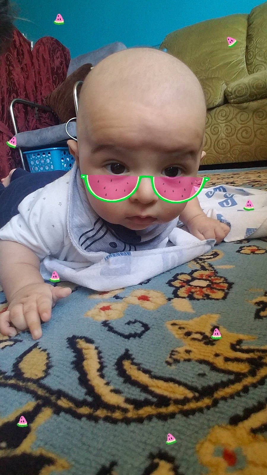 Haadi is registered to the contest to win money with this photo: art, beauty, child, cool, eyewear, flooring, fun, glasses, goggles, human, leisure, pattern, person, personal_protective_equipment, play, recreation, sunglasses, toddler, toy, vision_care