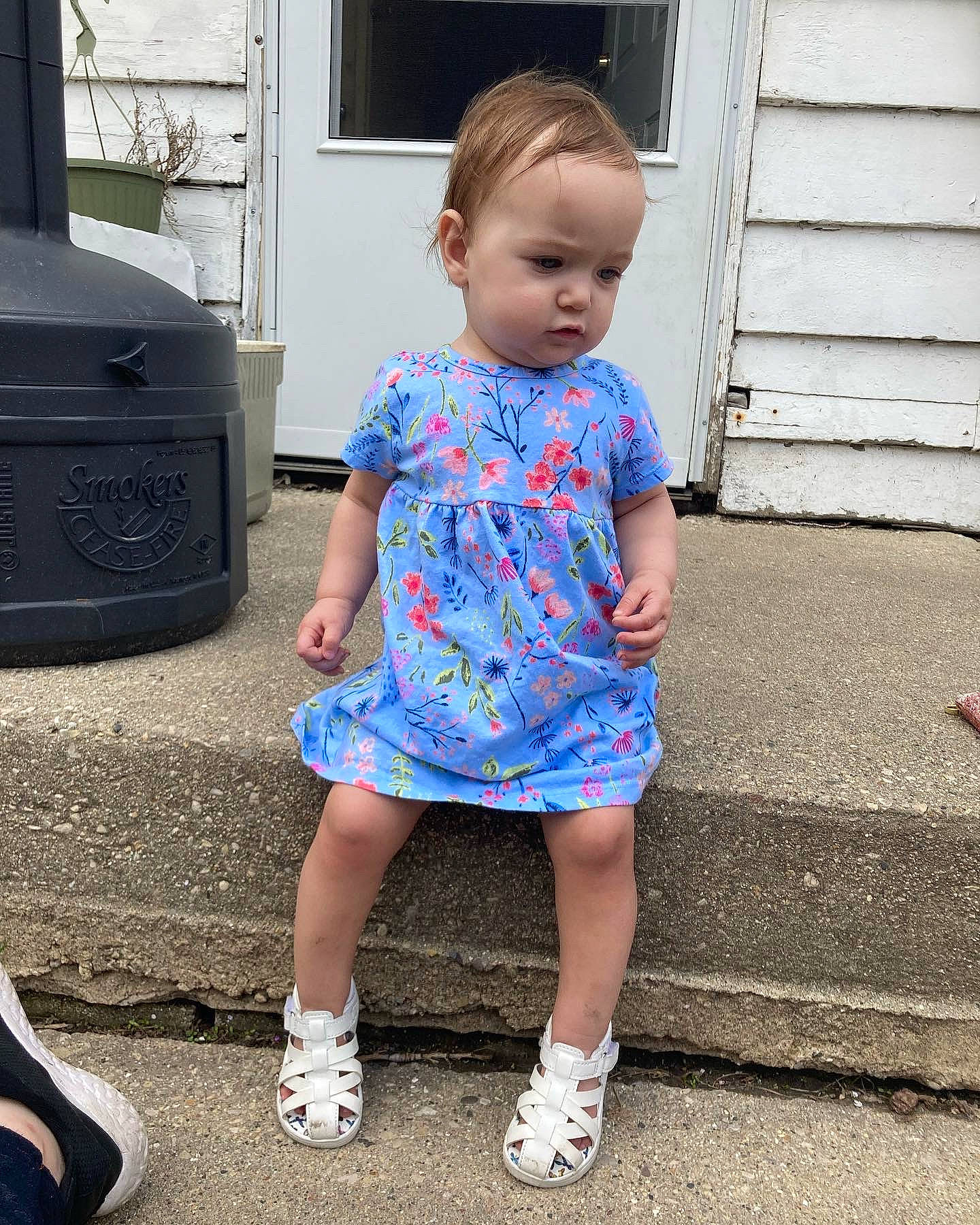 Ellianna is registered to the contest to win money with this photo: asphalt, azure, baby_toddler_clothing, child, electric_blue, footwear, fun, human_leg, joint, knee, magenta, pattern, person, sandal, shoe, shoulder, sleeve, street_fashion, t_shirt, toddler