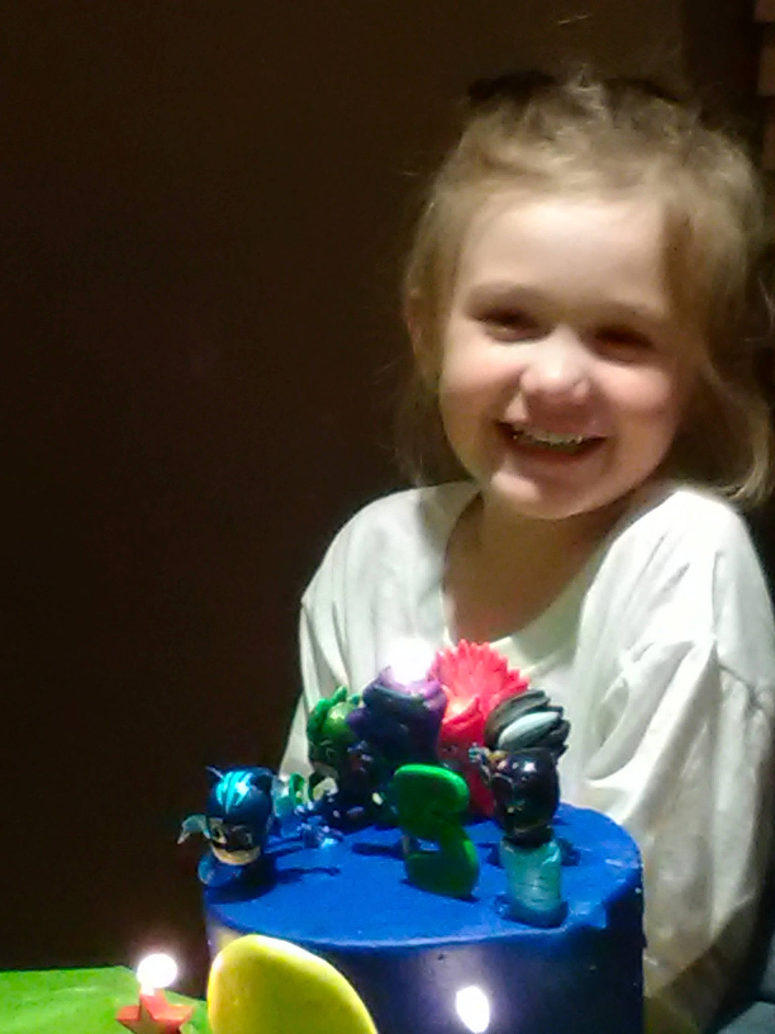 Isis Jackson is registered to the contest to win money with this photo: birthday, child, fun, joy, party, person, play, smile, toddler, toy