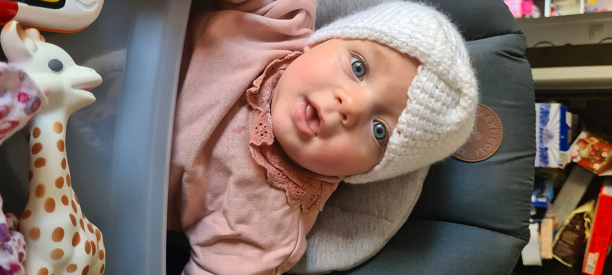 Charlie a rejoint le concours — aidez-le/la à gagner de superbes lots ! baby, baby_toddler_clothing, cap, cheek, comfort, eye, eyelash, fashion_accessory, flash_photography, fun, happy, headgear, headwear, iris, jacket, lip, mouth, nose, person, toddler