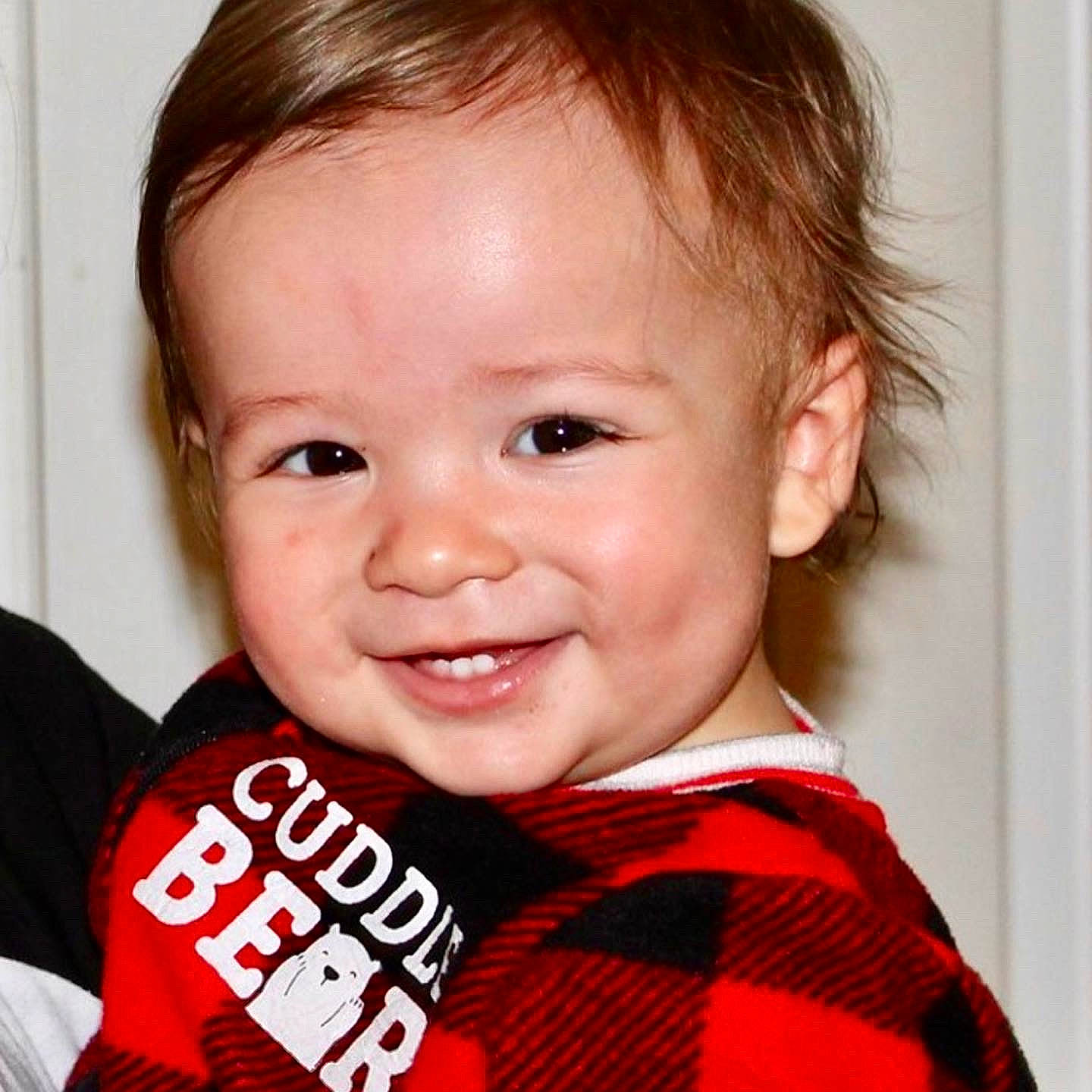 Zayn is registered to the contest to win money with this photo: baby, cheek, child, child_model, chin, eye, face, facial_expression, forehead, hair, hairstyle, head, joy, laugh, lip, male, nose, person, photography, skin