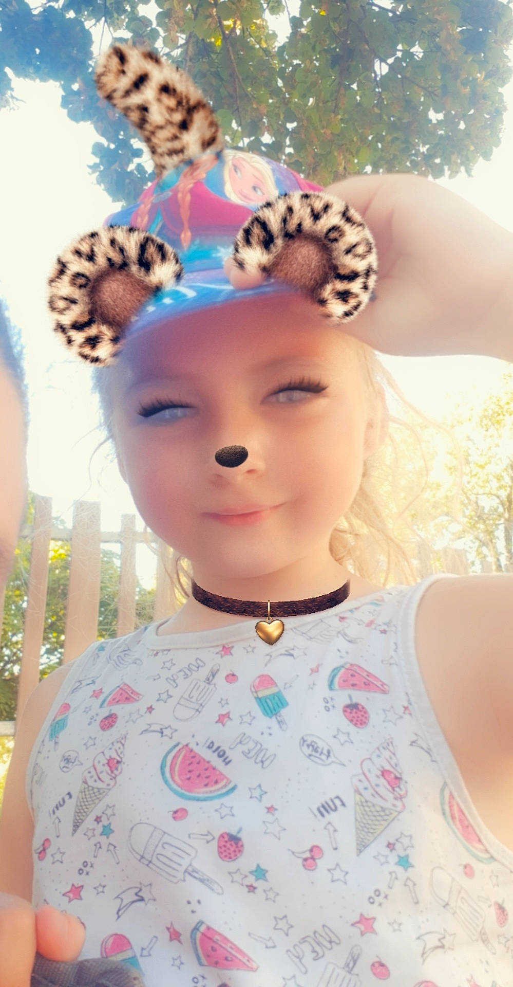 Ylyanna a rejoint le concours — aidez-le/la à gagner de superbes lots ! barbie, child, doll, hair, hair_accessory, hairstyle, head, headpiece, person, photography, toy