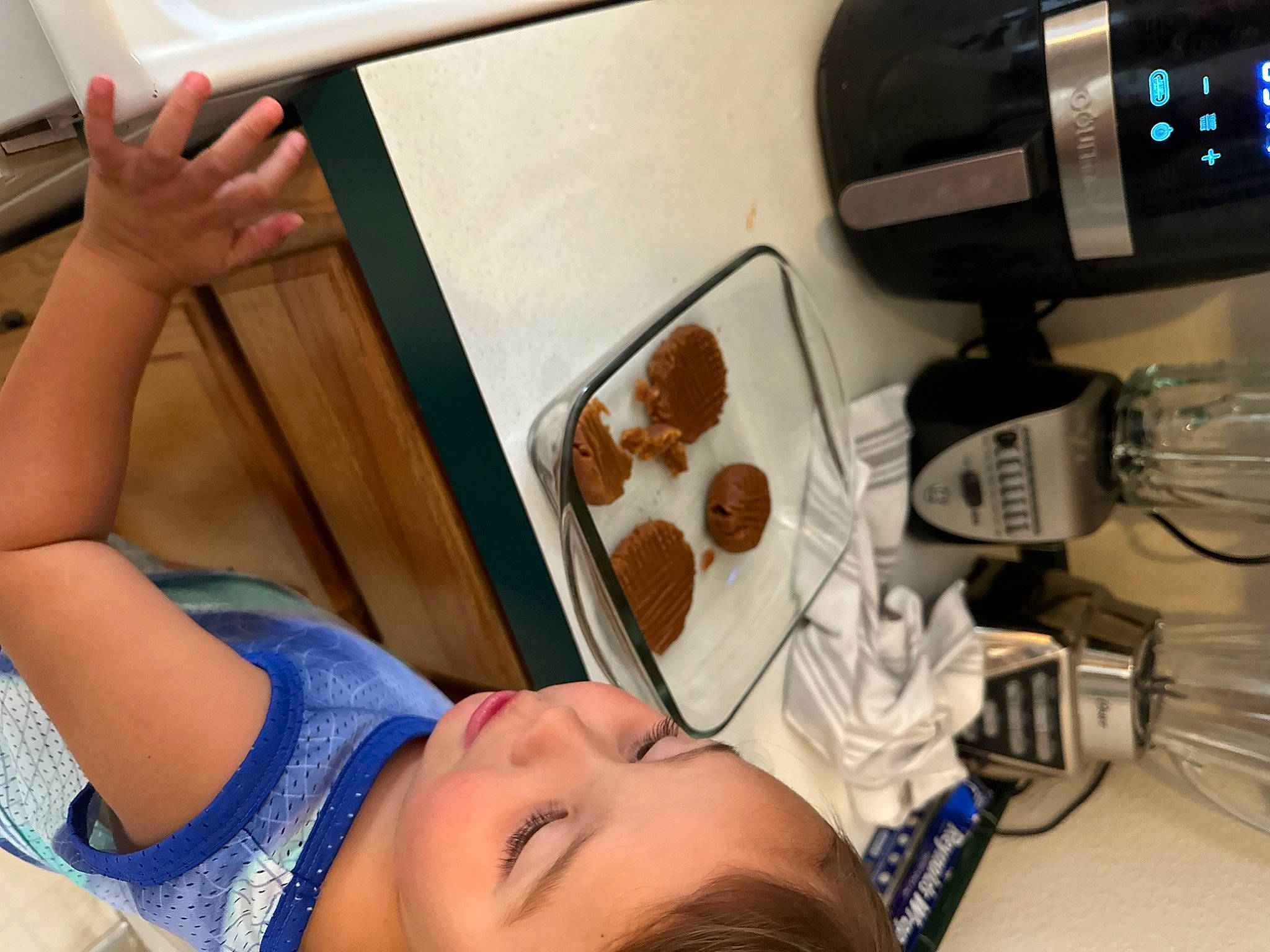 Rowen joined the competition — help win amazing prizes! abdomen, audio_equipment, chest, cooking, cuisine, dish, elbow, eyewear, food, gadget, gesture, human_leg, kitchen_appliance, leisure, machine, person, recipe, room, selfie, thigh