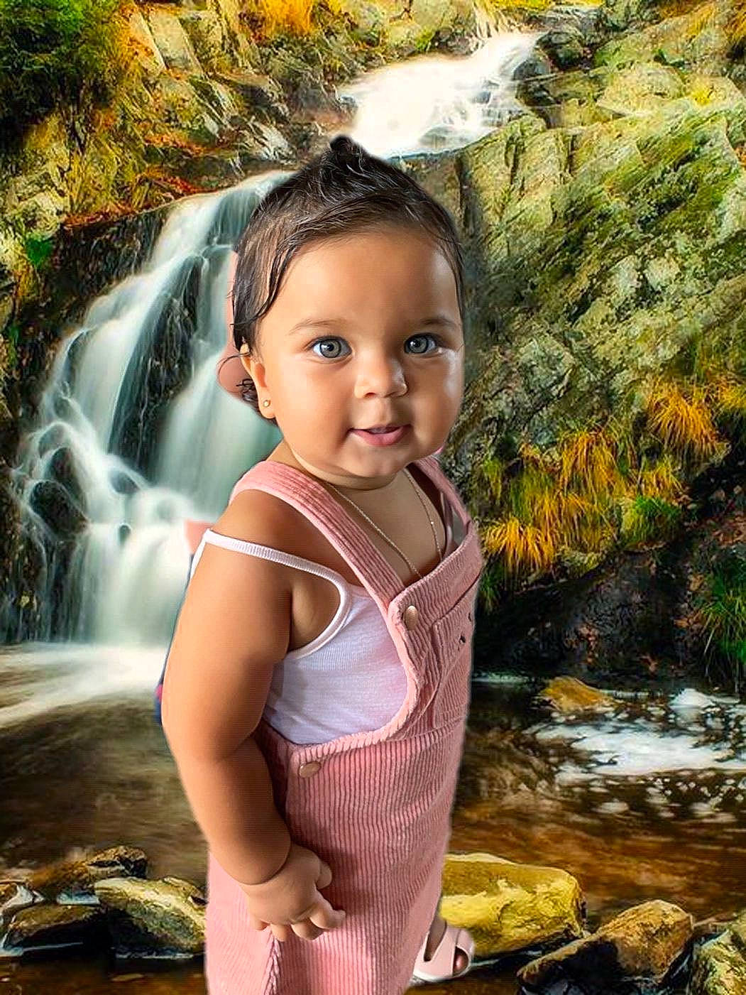 Chelsea participe au concours pour gagner de l'argent avec cette photo : beauty, flash_photography, forest, fun, grass, happy, landscape, leaf, leisure, long_hair, morning, natural_landscape, people, people_in_nature, person, plant, summer, toddler, tree, vegetation