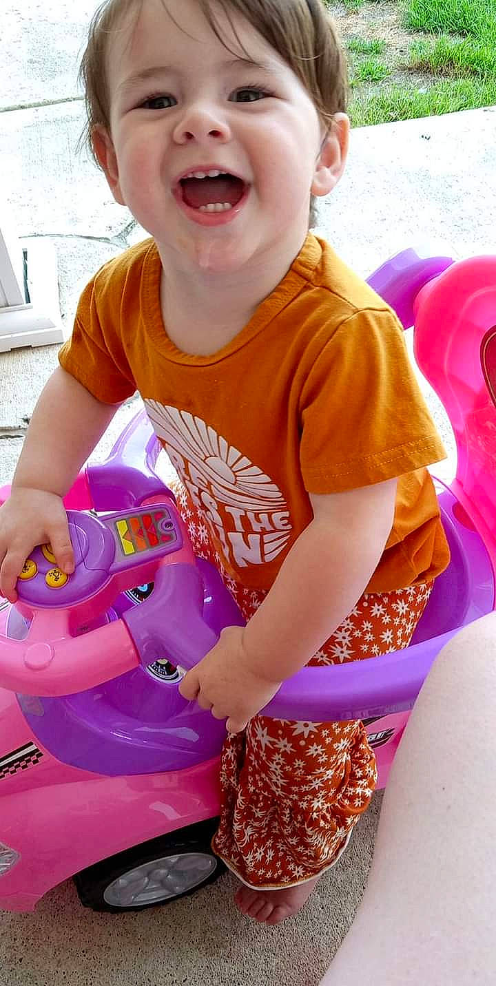 Kallianna joined the competition — help win amazing prizes! baby, baby_toddler_clothing, beauty, child, facial_expression, fun, happy, leisure, magenta, organ, people, person, pink, product, skin, sleeve, smile, snapshot, summer, toddler