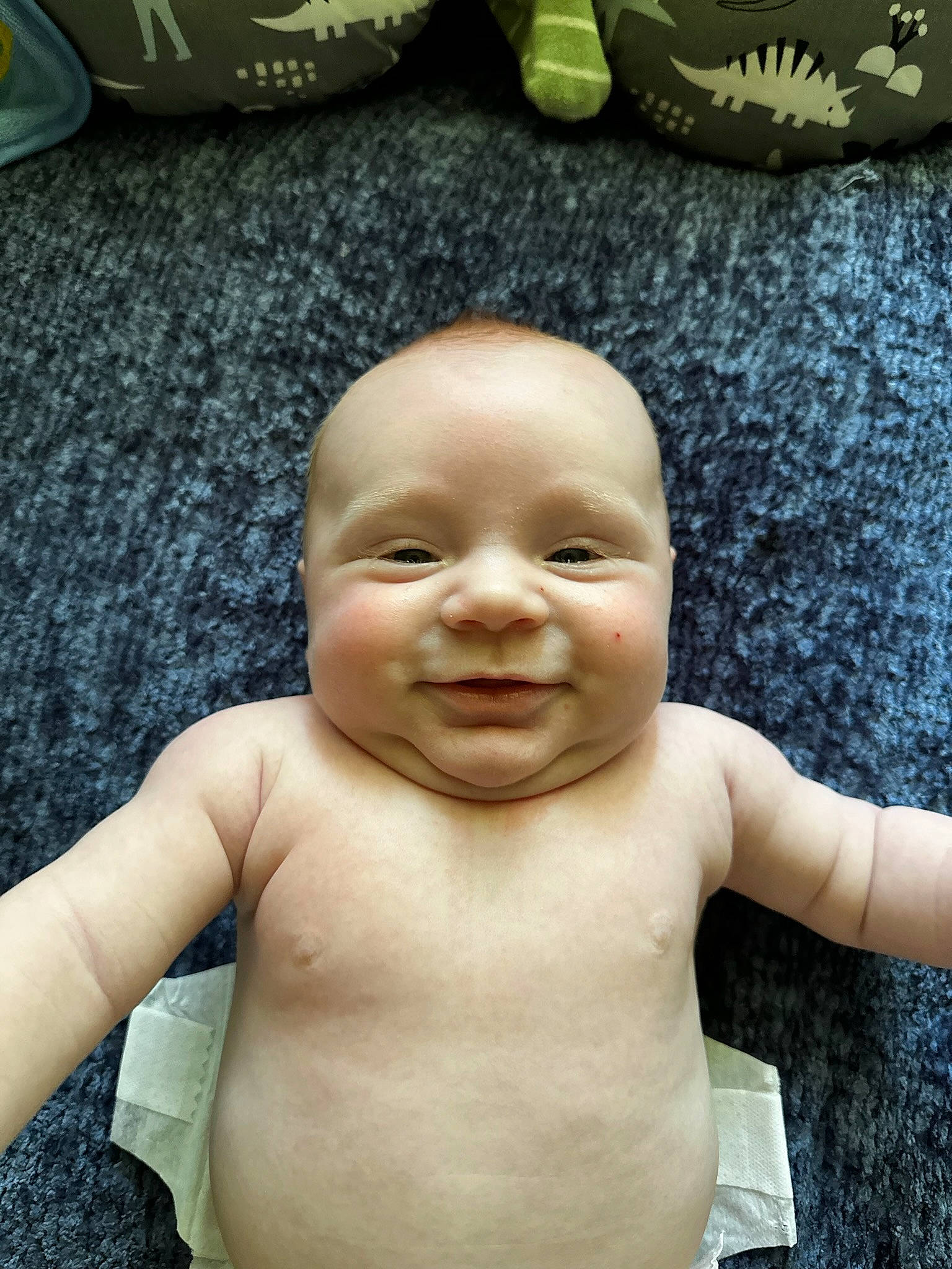 Rome is registered to the contest to win money with this photo: black, cheek, eye, face, finger, gesture, hairstyle, happy, head, human_body, lip, mouth, muscle, nose, person, product, skin, smile, thumb, walking_shoe