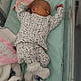 Nëylia a rejoint le concours — aidez-le/la à gagner de superbes lots ! newborn, baby, sleeping, bassinet, pajamas, blanket, hospital, infant, cute, cozy, soft, child, face, footwear, socks, rest, peaceful, bed, person, indoor