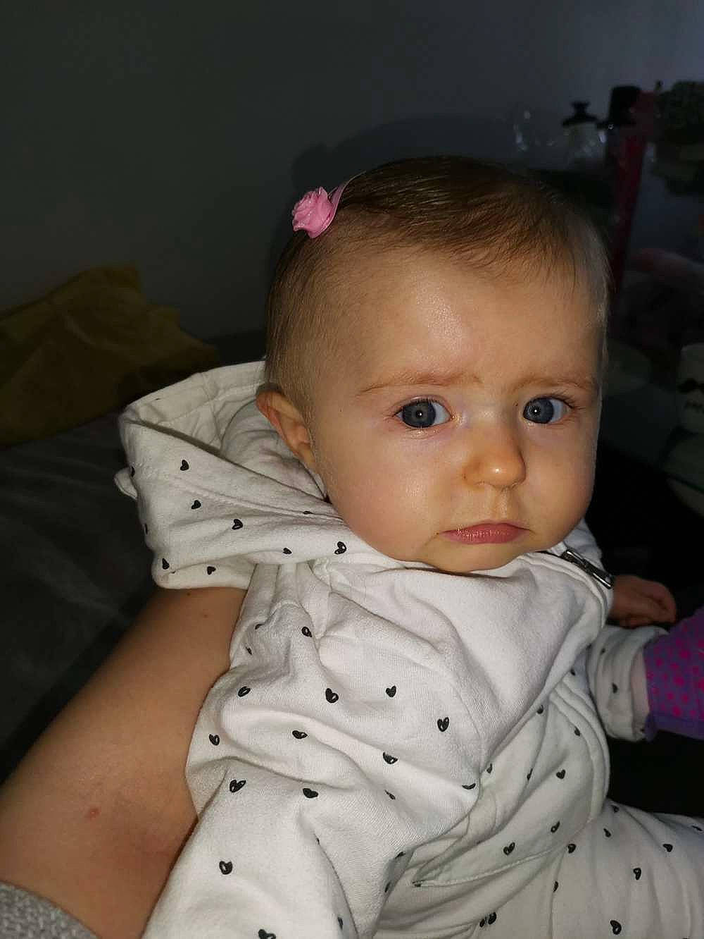 Théolyne a rejoint le concours — aidez-le/la à gagner de superbes lots ! baby, cheek, child, chin, ear, eye, face, forehead, head, iris, lip, mouth, neck, nose, person, pink, skin, toddler