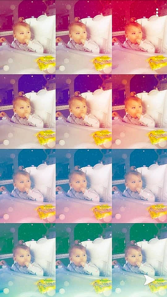 Mèlia participe au concours pour gagner de l'argent avec cette photo : art, baby, child, person, photomontage