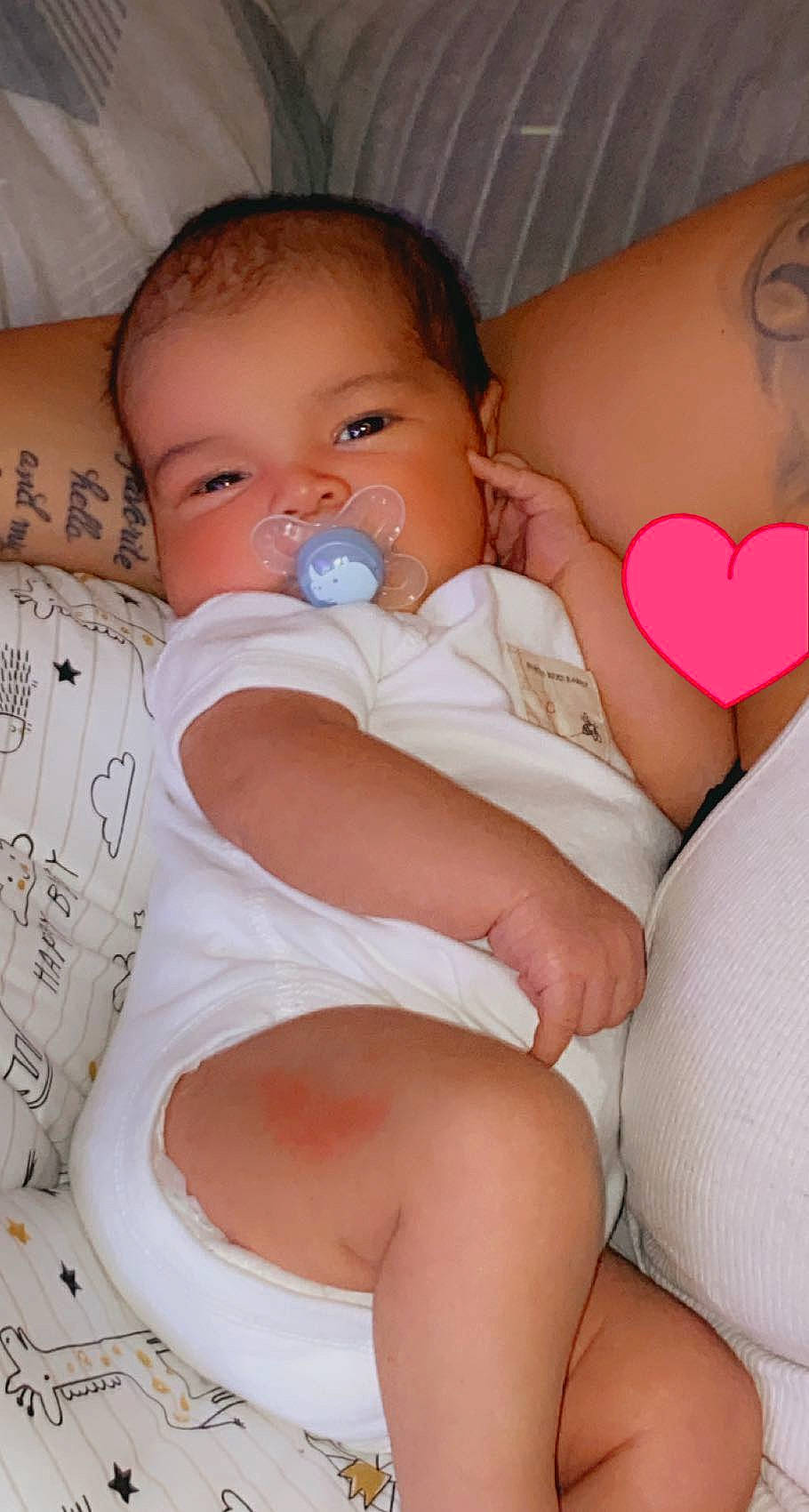 Xzaiver is registered to the contest to win money with this photo: arm, baby, baby_toddler_clothing, cheek, comfort, eye, face, finger, head, lip, mouth, muscle, organ, person, pink, skin, stomach, textile, thigh, toddler