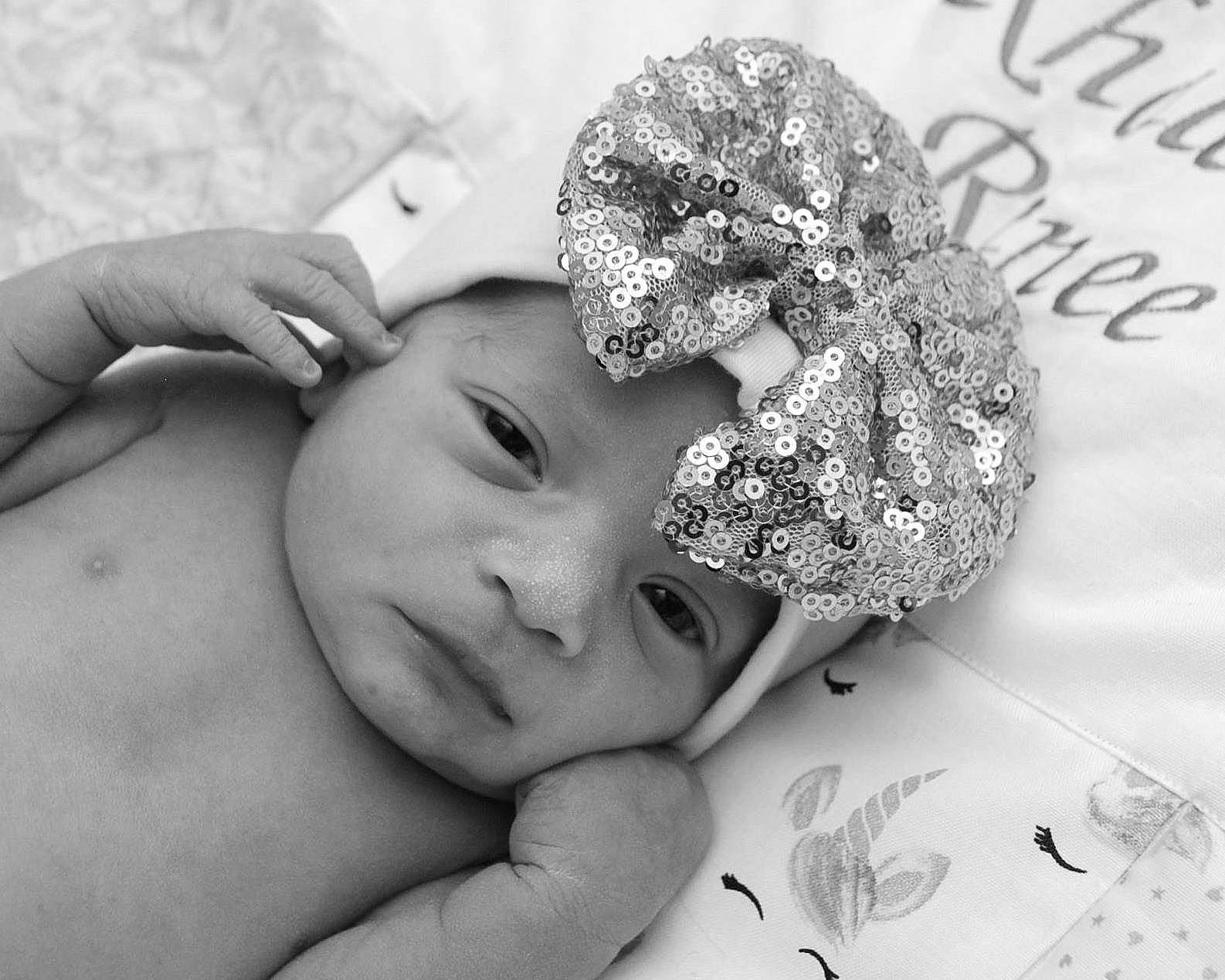 Khalessi is registered to the contest to win money with this photo: arm, black, eye, eyebrow, eyelash, facial_expression, forehead, hairstyle, hand, happy, head, headwear, lip, mouth, neck, nose, organ, person, photograph, skin