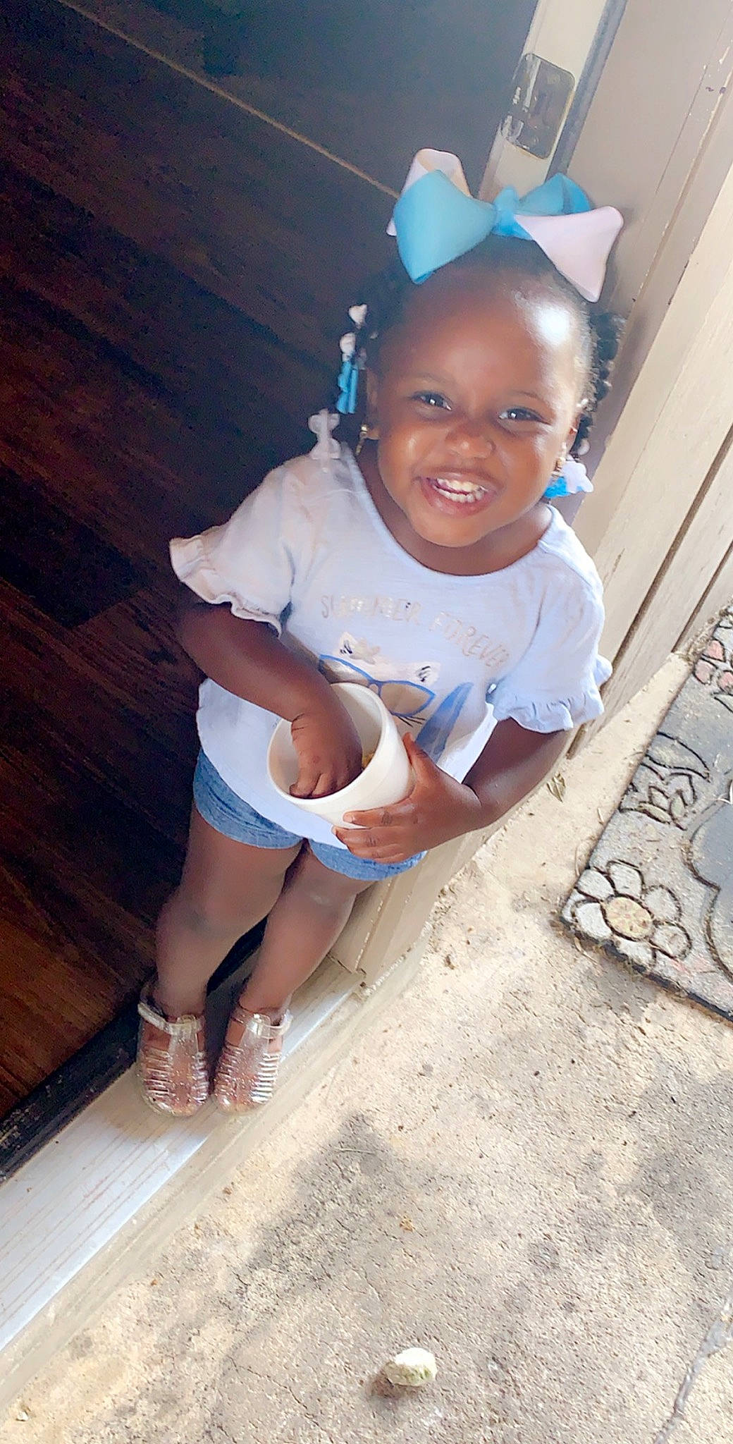 Marley is registered to the contest to win money with this photo: child, floor, joy, person, smile, toddler
