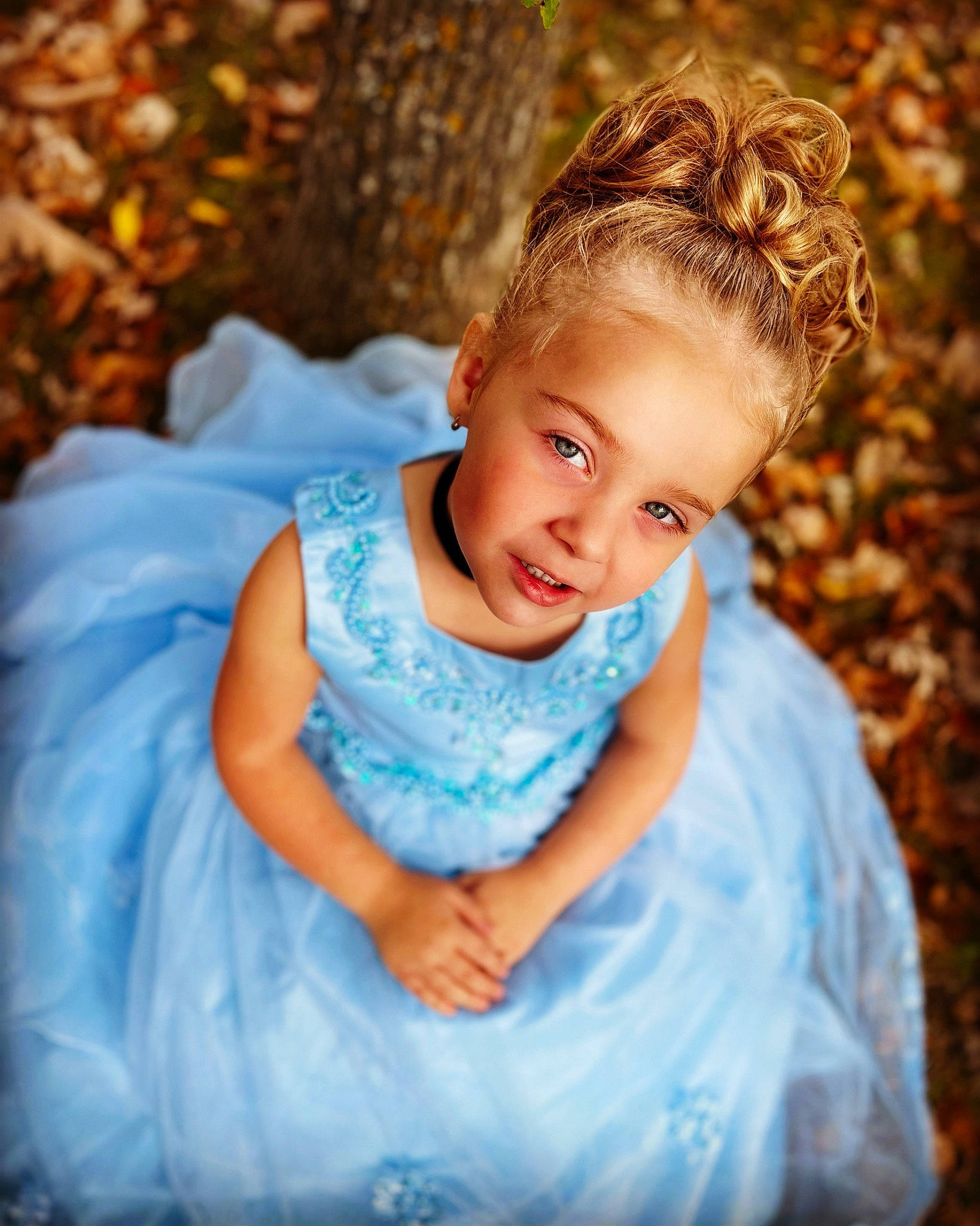 Presley is registered to the contest to win money with this photo: azure, baby_toddler_clothing, beauty, child, dress, eye, flash_photography, fun, grass, hair, happy, head, headpiece, iris, jewellery, people_in_nature, person, plant, skin, smile