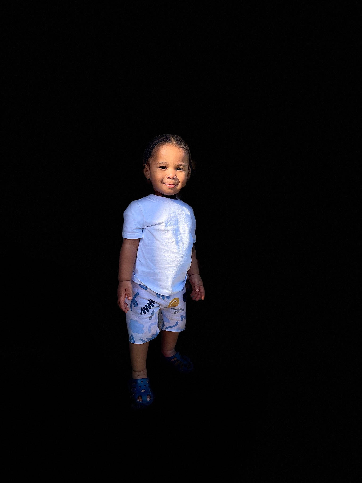 Carvell joined the competition — help win amazing prizes! baby_toddler_clothing, child, darkness, denim, elbow, electric_blue, fashion_design, flash_photography, fun, grass, happy, human_leg, knee, pattern, person, shorts, sitting, sleeve, t_shirt, toddler